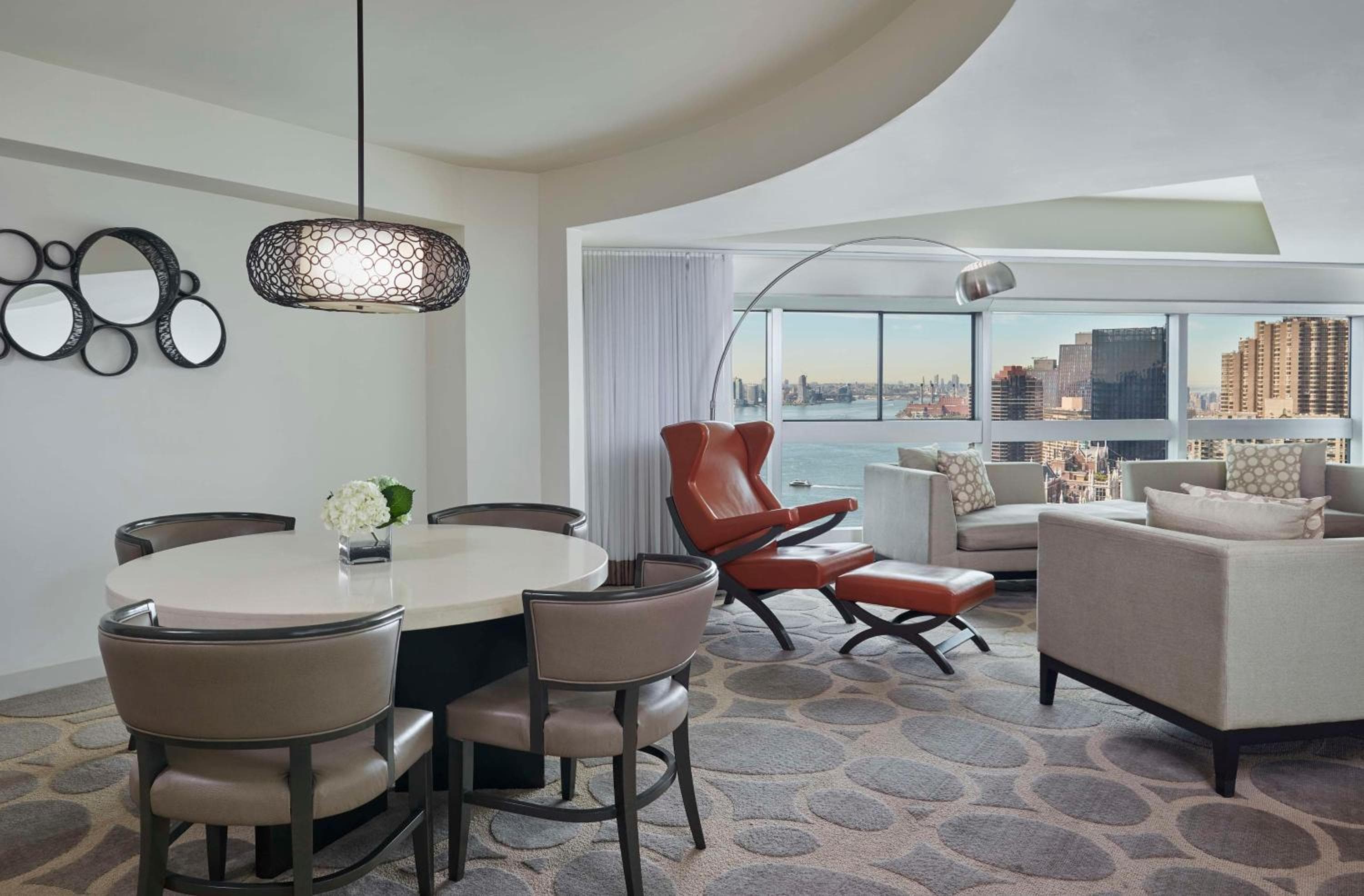 Millennium Hilton New York One UN Plaza — 20