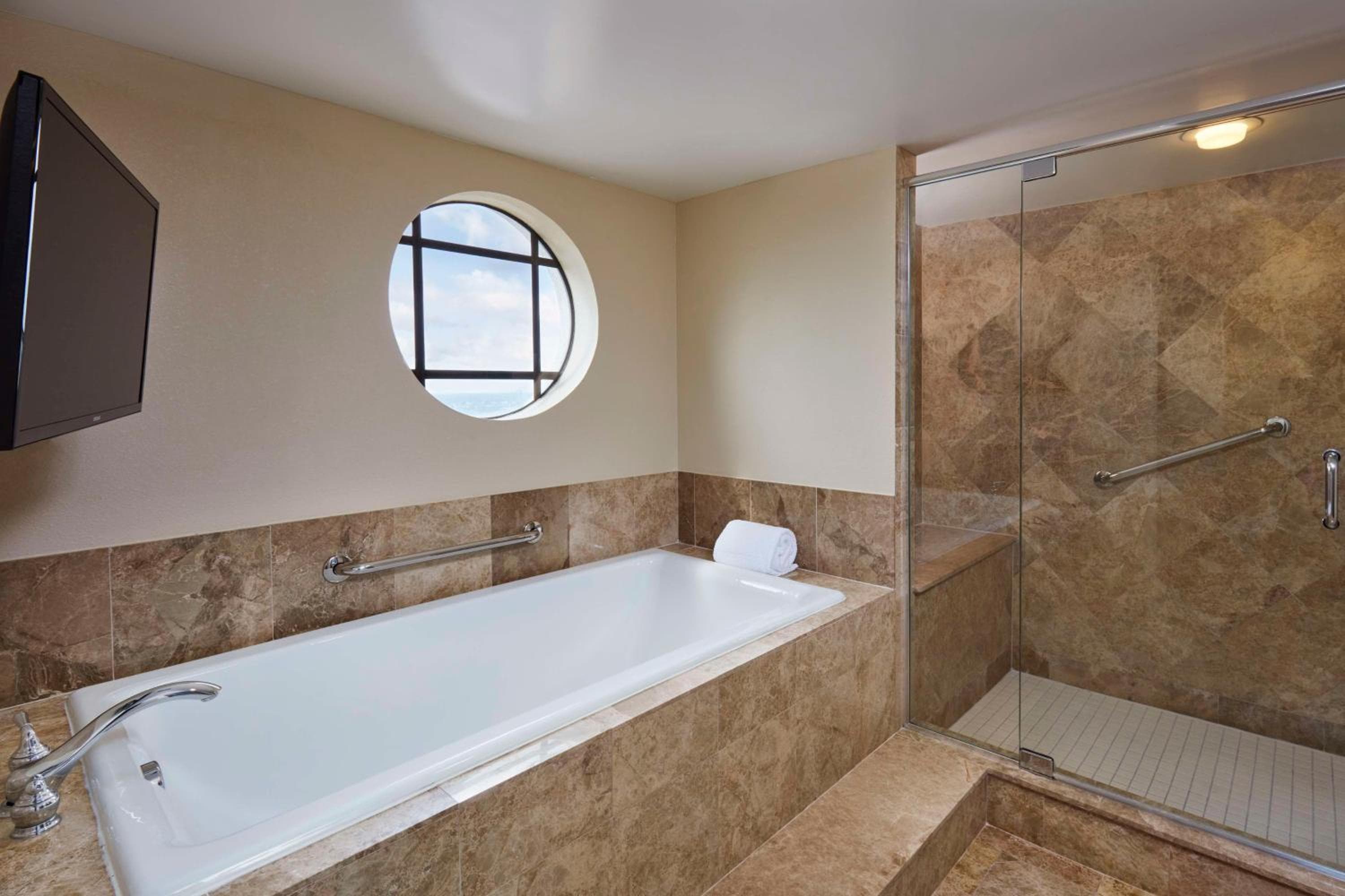 DoubleTree by Hilton Orlando Theme Park Resort — 5