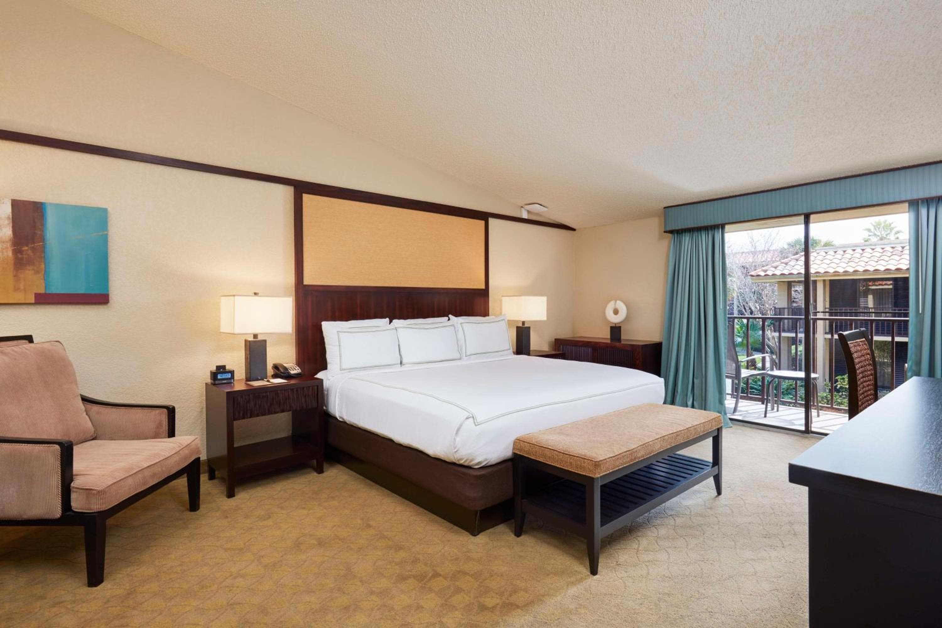 DoubleTree by Hilton Orlando Theme Park Resort — 11