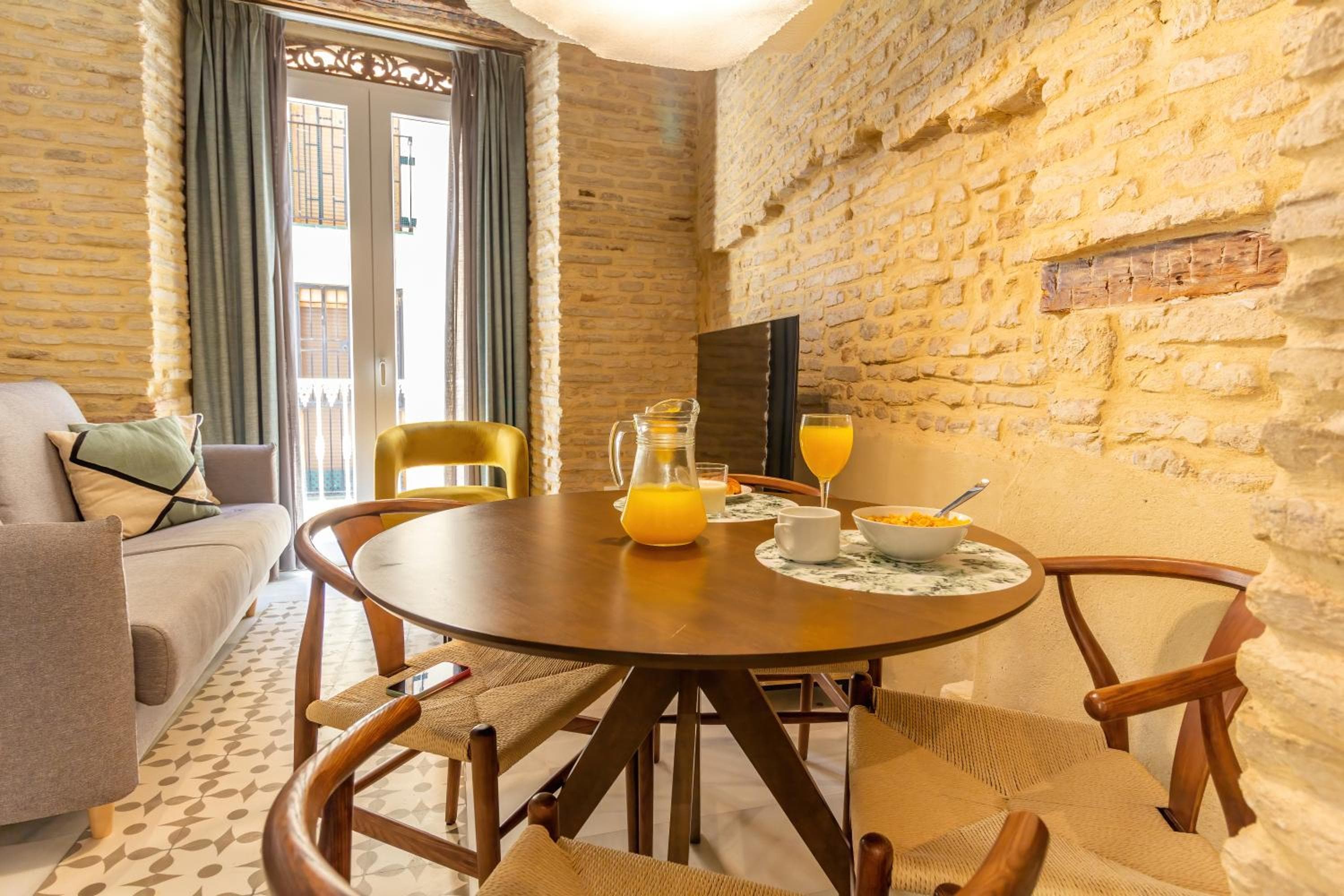 Feelathome San Lorenzo Apartments — 6