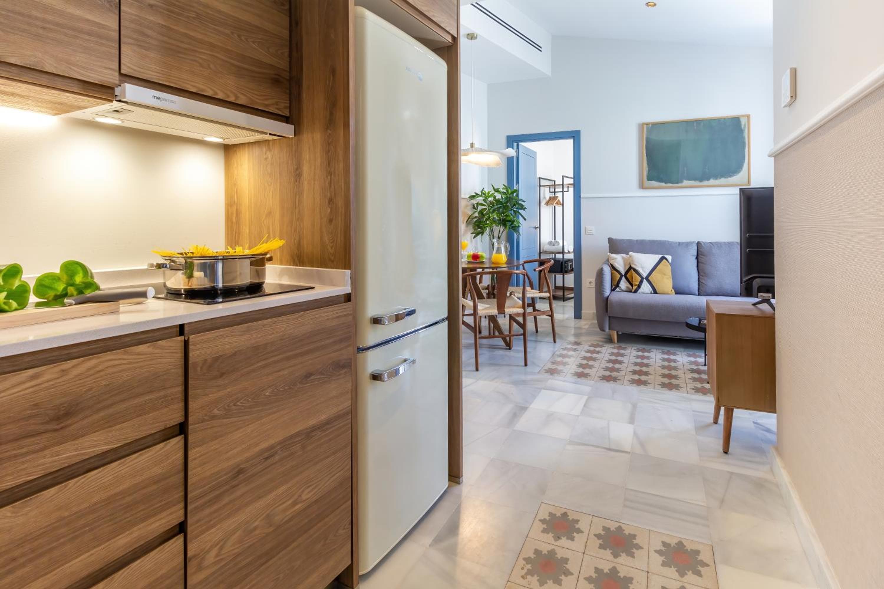Feelathome San Lorenzo Apartments — 3
