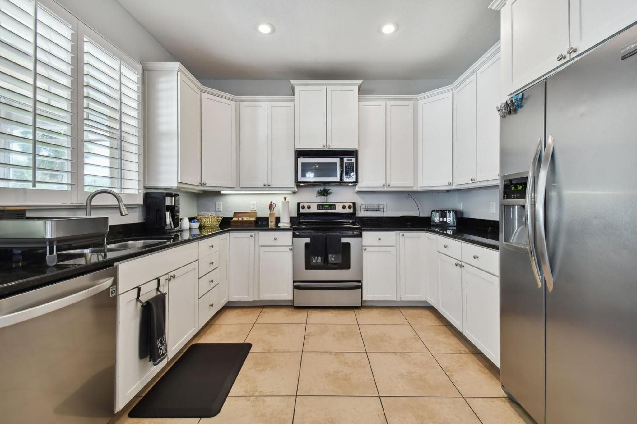 Grande Casa a Tampa con Sala Giochi, 12 Posti Letto, 2700 mq, 4bdr, 3bth, Cortile — 30