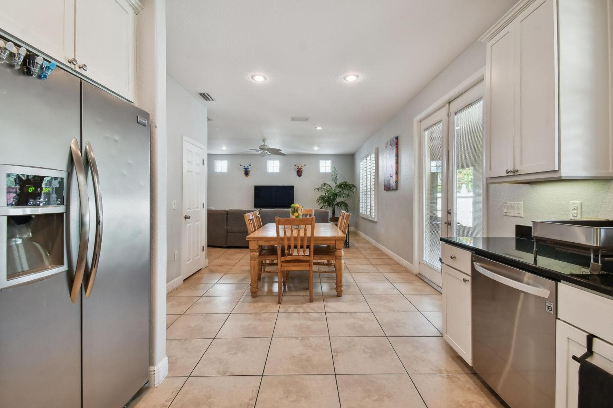 Grande Casa a Tampa con Sala Giochi, 12 Posti Letto, 2700 mq, 4bdr, 3bth, Cortile — 27