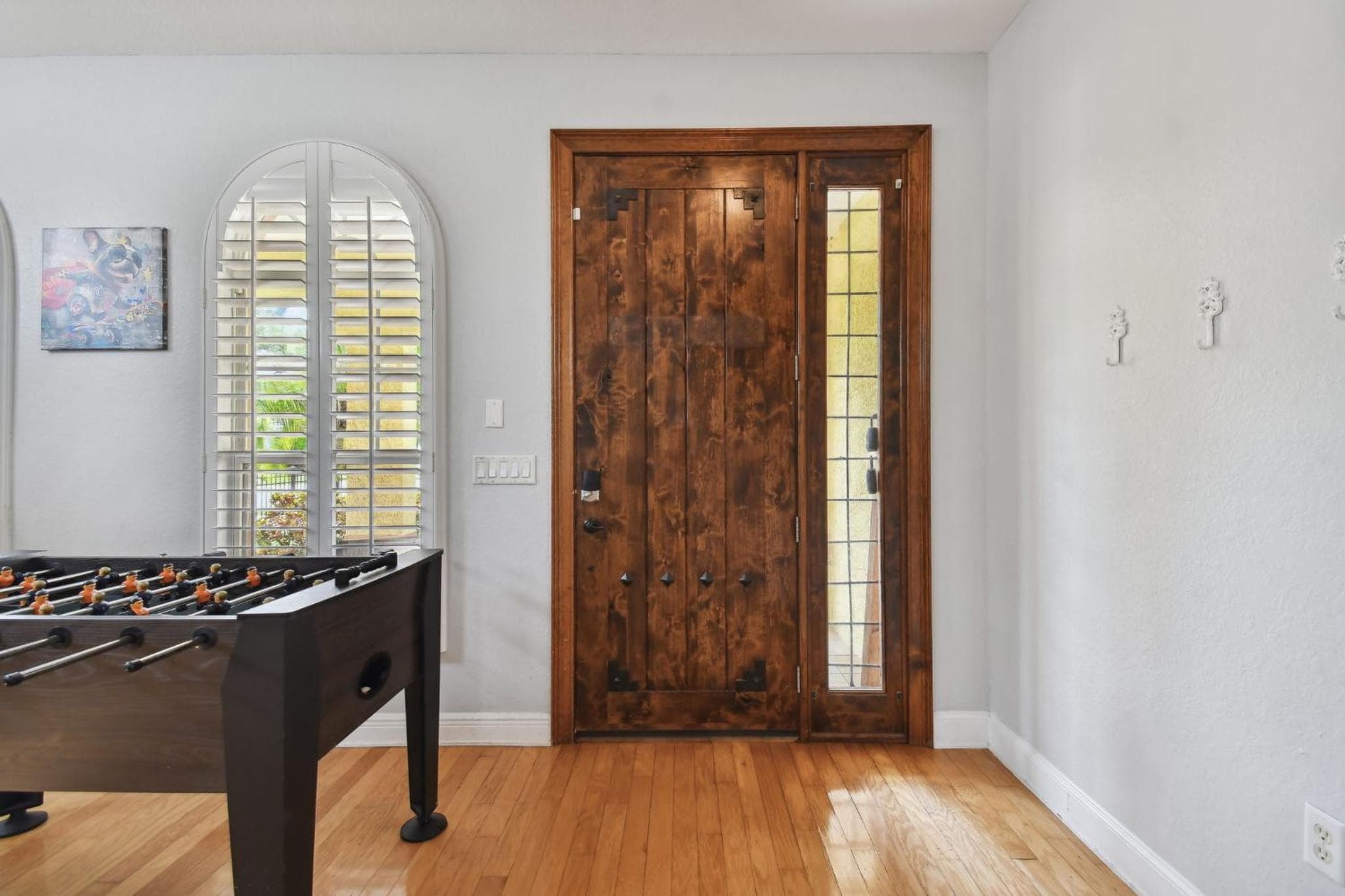 Grande Casa a Tampa con Sala Giochi, 12 Posti Letto, 2700 mq, 4bdr, 3bth, Cortile — 6