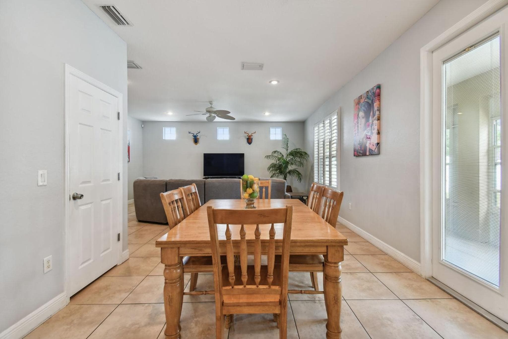 Grande Casa a Tampa con Sala Giochi, 12 Posti Letto, 2700 mq, 4bdr, 3bth, Cortile — 29