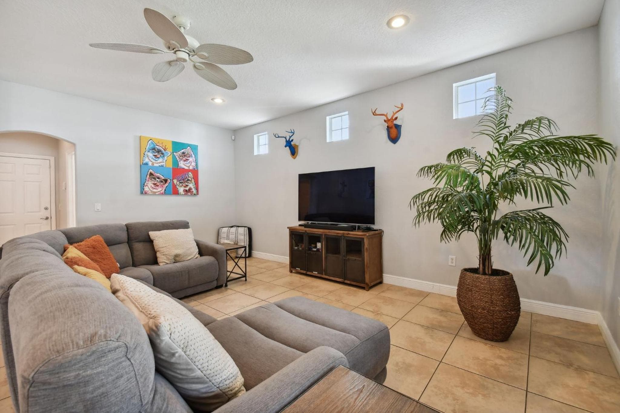 Grande Casa a Tampa con Sala Giochi, 12 Posti Letto, 2700 mq, 4bdr, 3bth, Cortile — 19