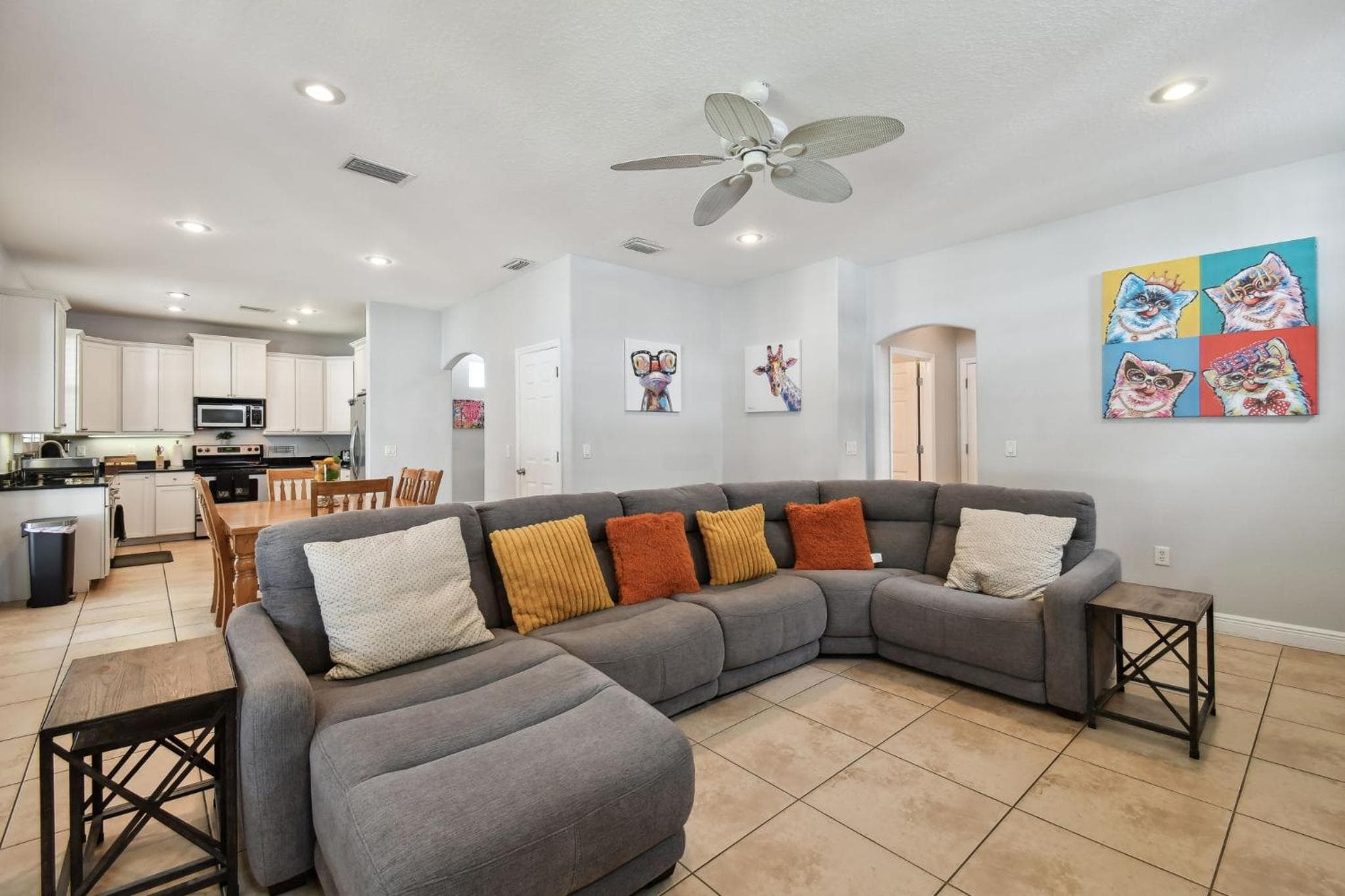 Grande Casa a Tampa con Sala Giochi, 12 Posti Letto, 2700 mq, 4bdr, 3bth, Cortile — 21