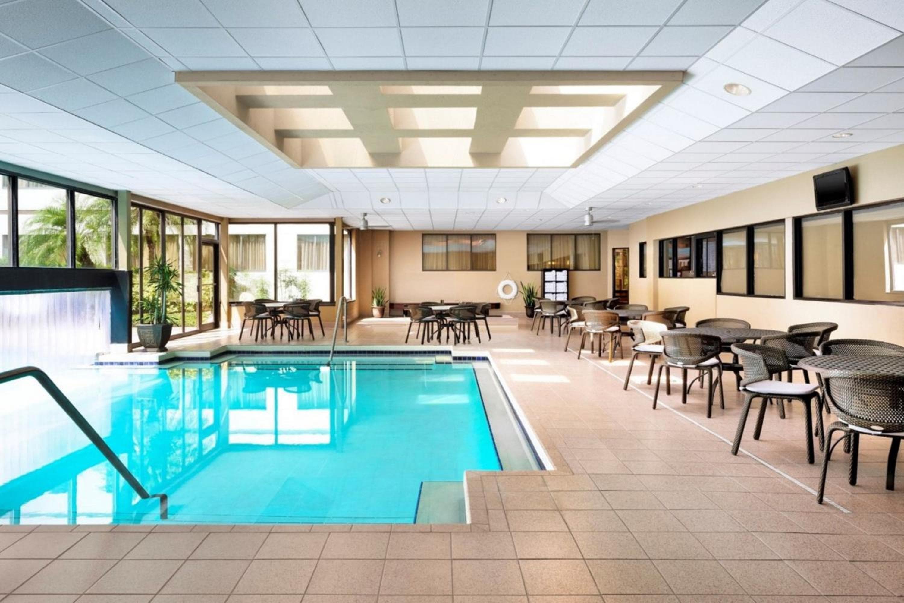 Sheraton Suites Orlando Flughafenhotel — 18