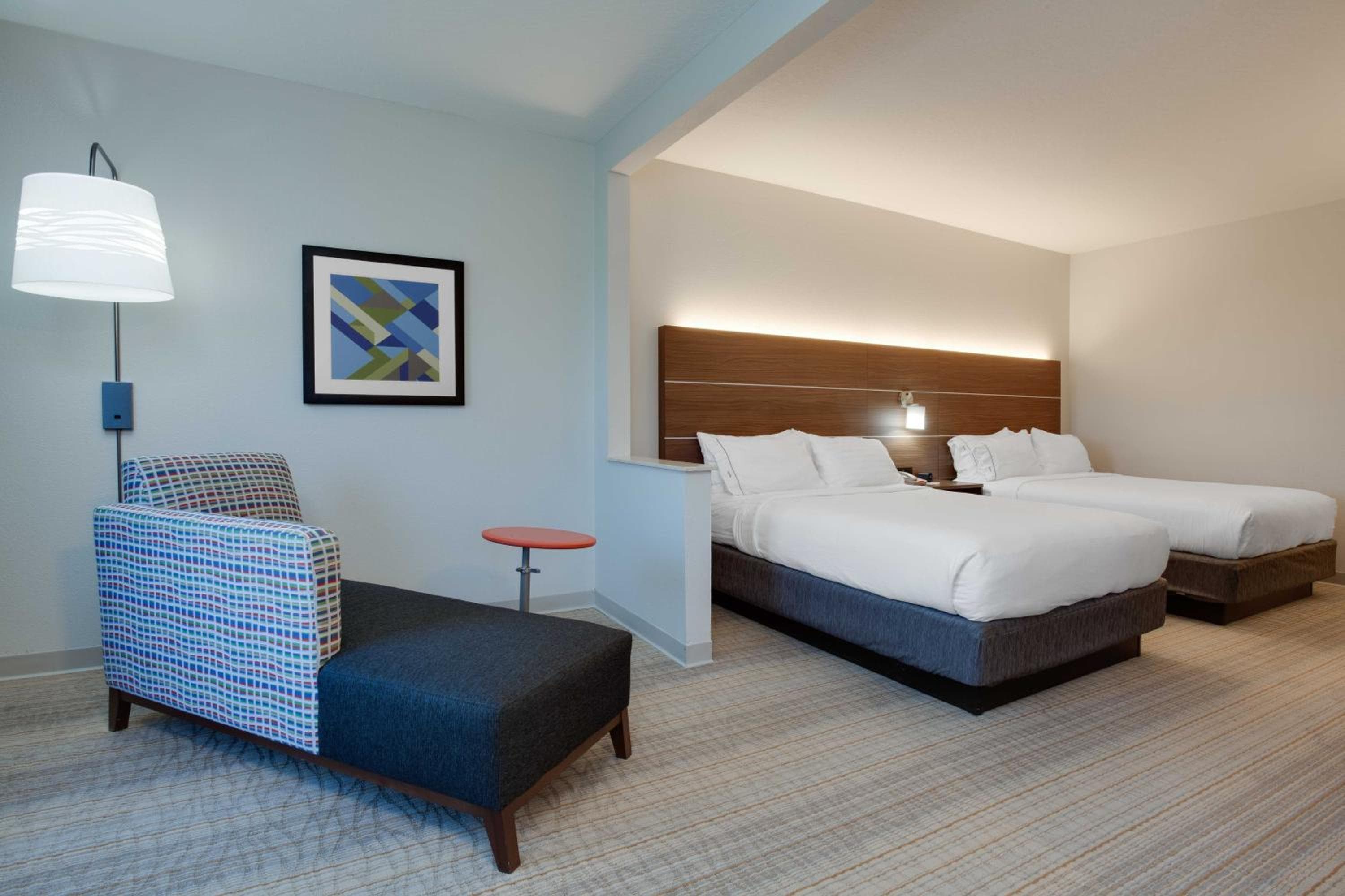 Holiday Inn Express & Suites Orlando International Airport, un hotel IHG — 10