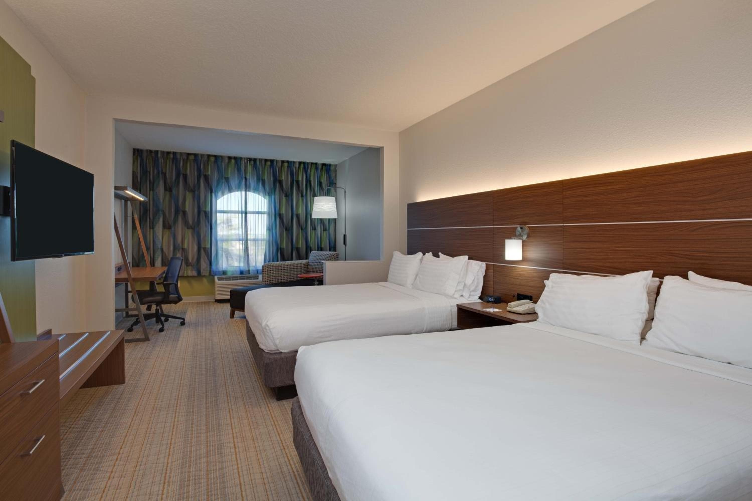 Holiday Inn Express & Suites Orlando International Airport, un hotel IHG — 12