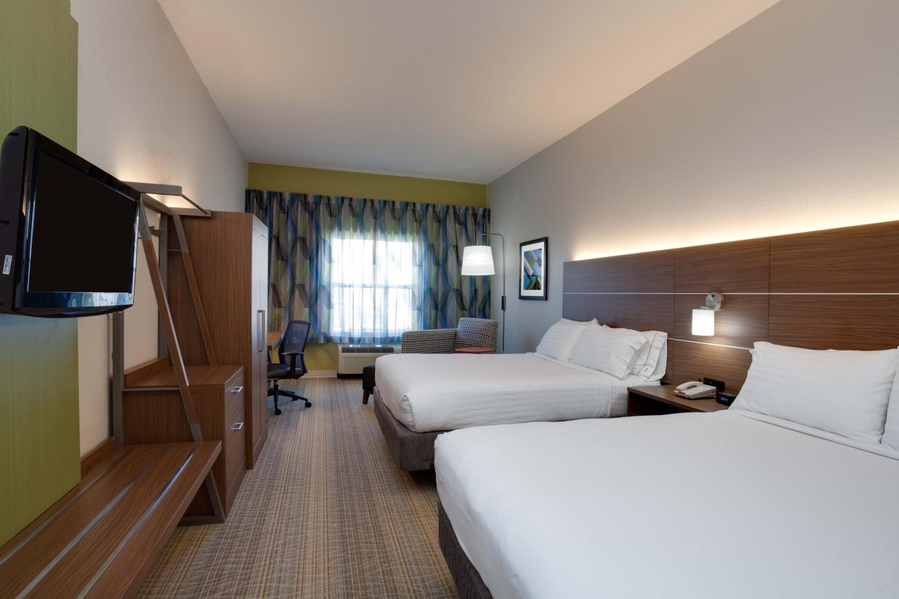 Holiday Inn Express & Suites Orlando International Airport, un hotel IHG — 13