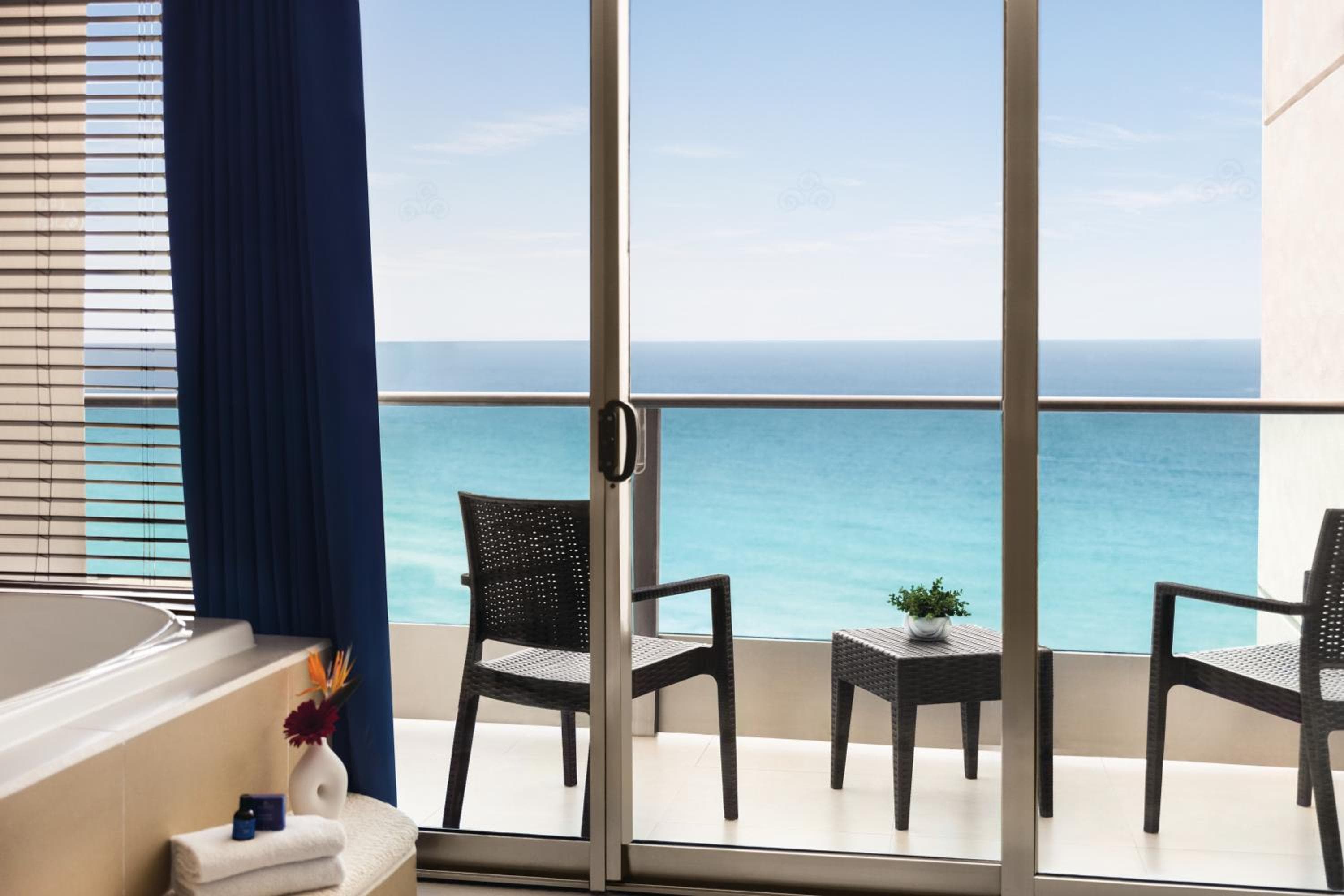 Seadust Cancun Beach Resort - All Inclusive — 9