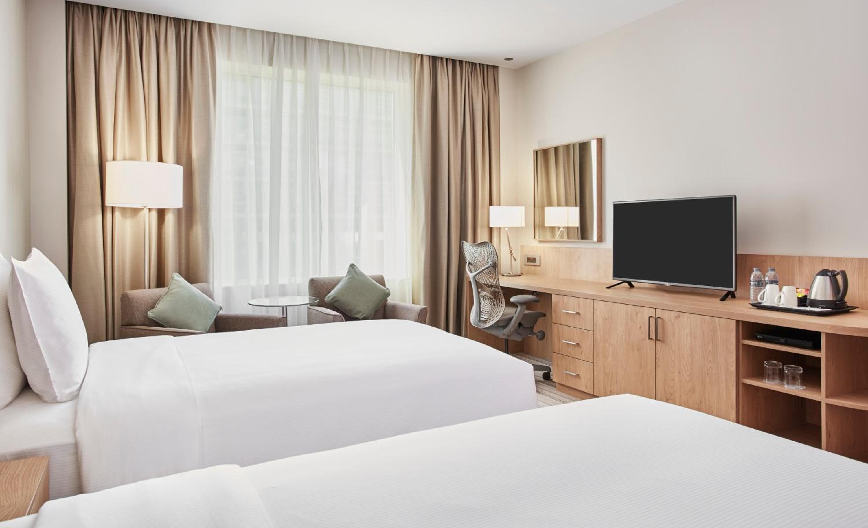 Hilton Garden Inn Dubai, Mall Avenue — 18