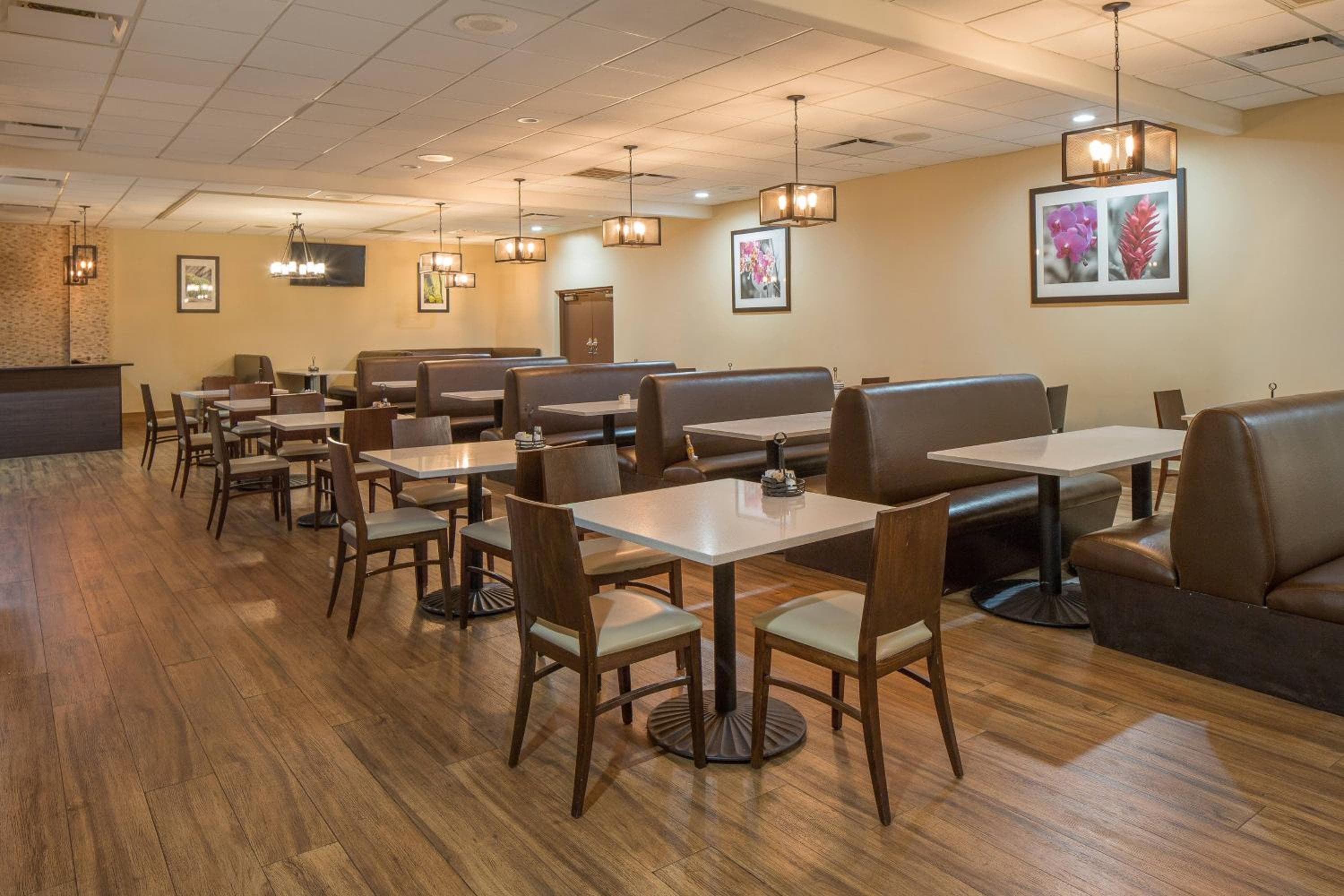 Cuatro puntos por Sheraton Orlando International Drive — 23