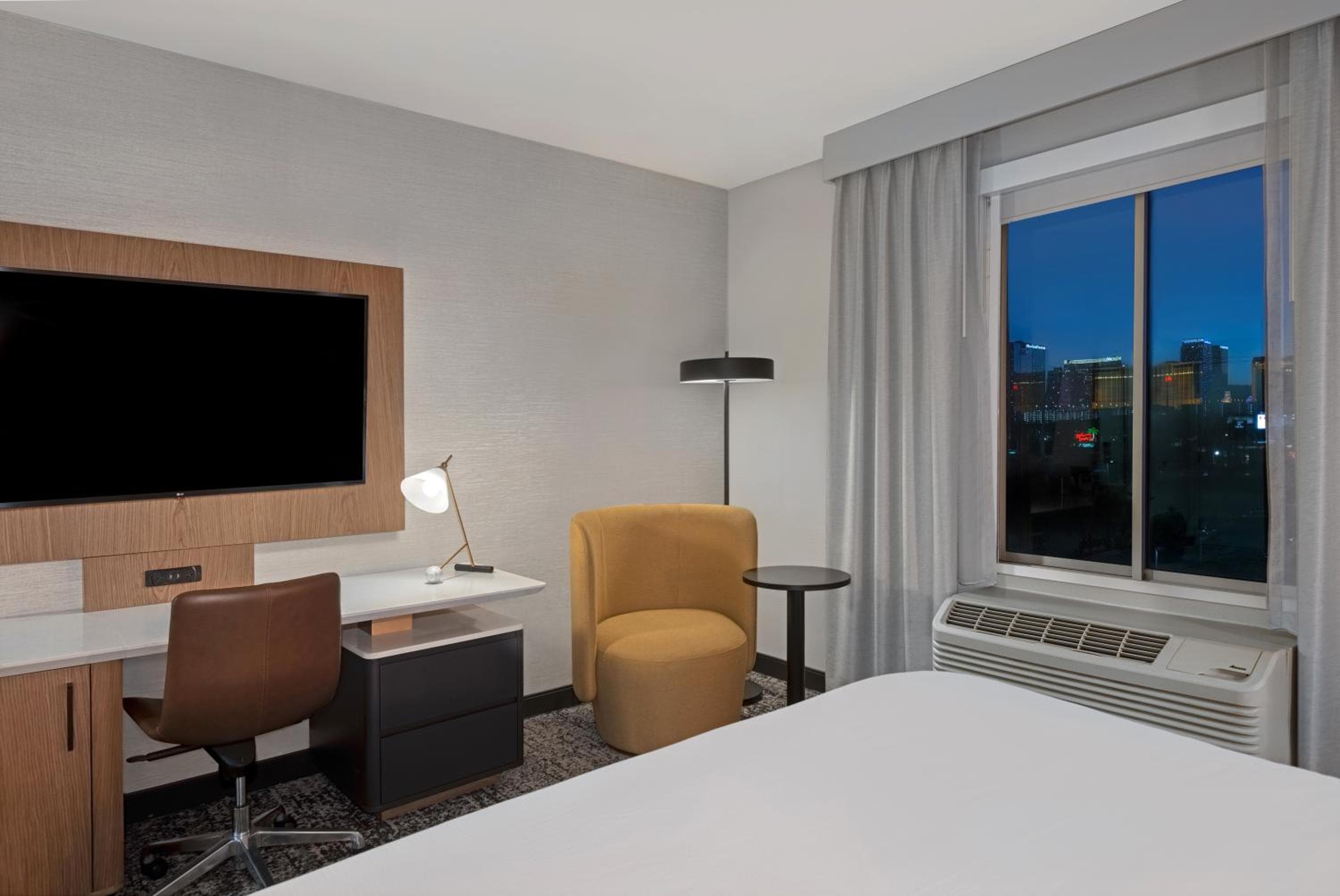 DoubleTree by Hilton Las Vegas East Flamingo — 13