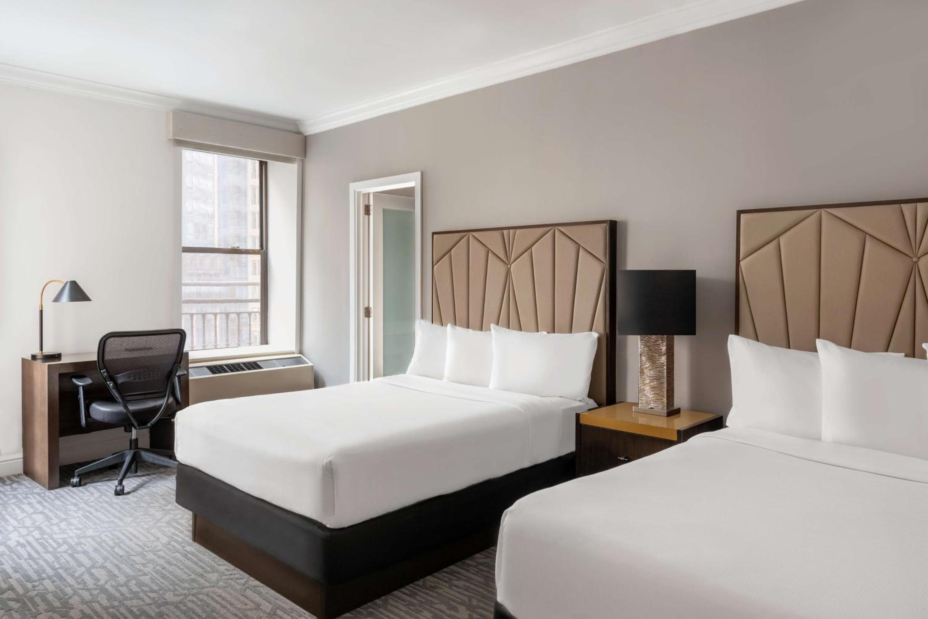 Martinica New York a Broadway, Curio Collection di Hilton — 21