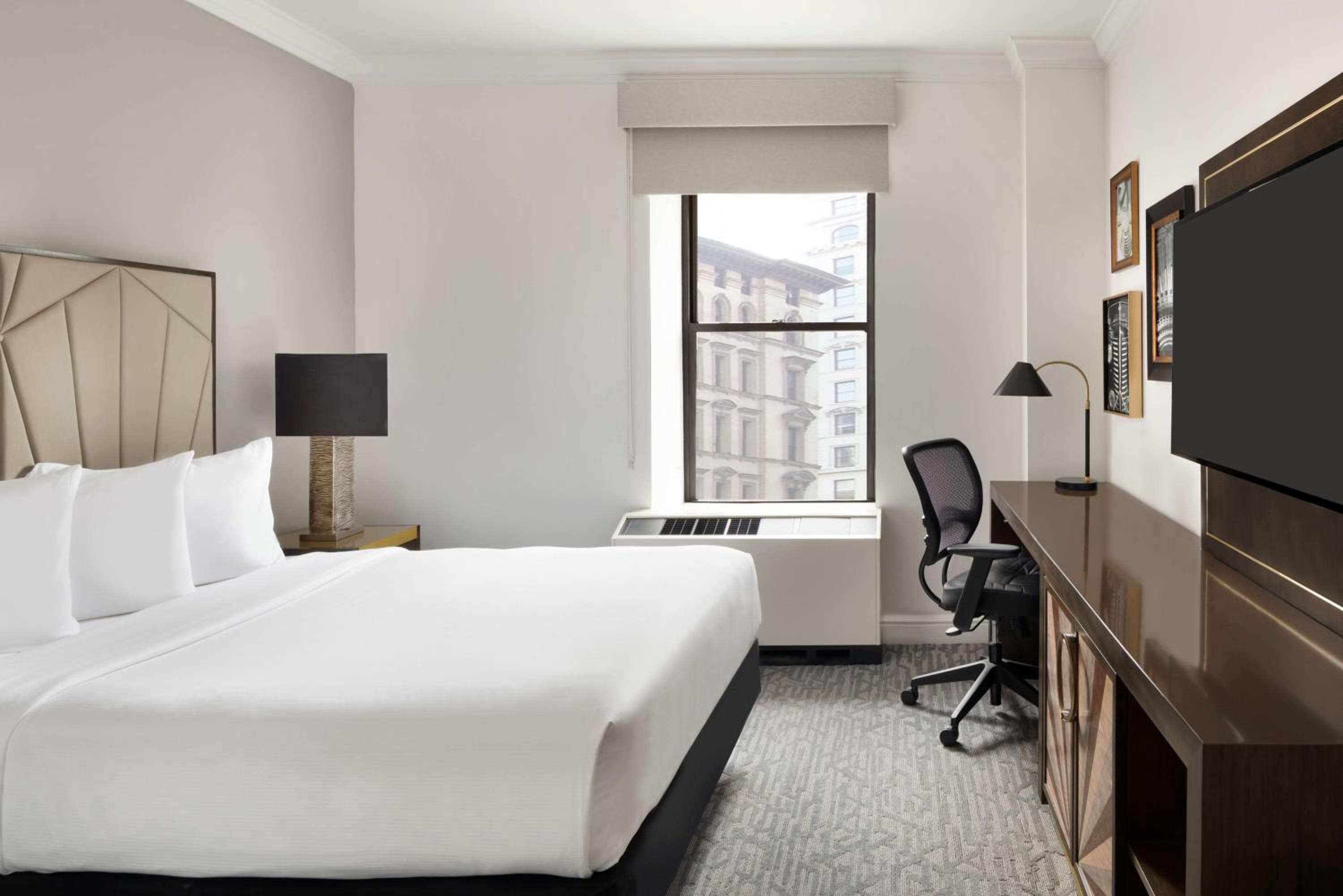 Martinica New York a Broadway, Curio Collection di Hilton — 29