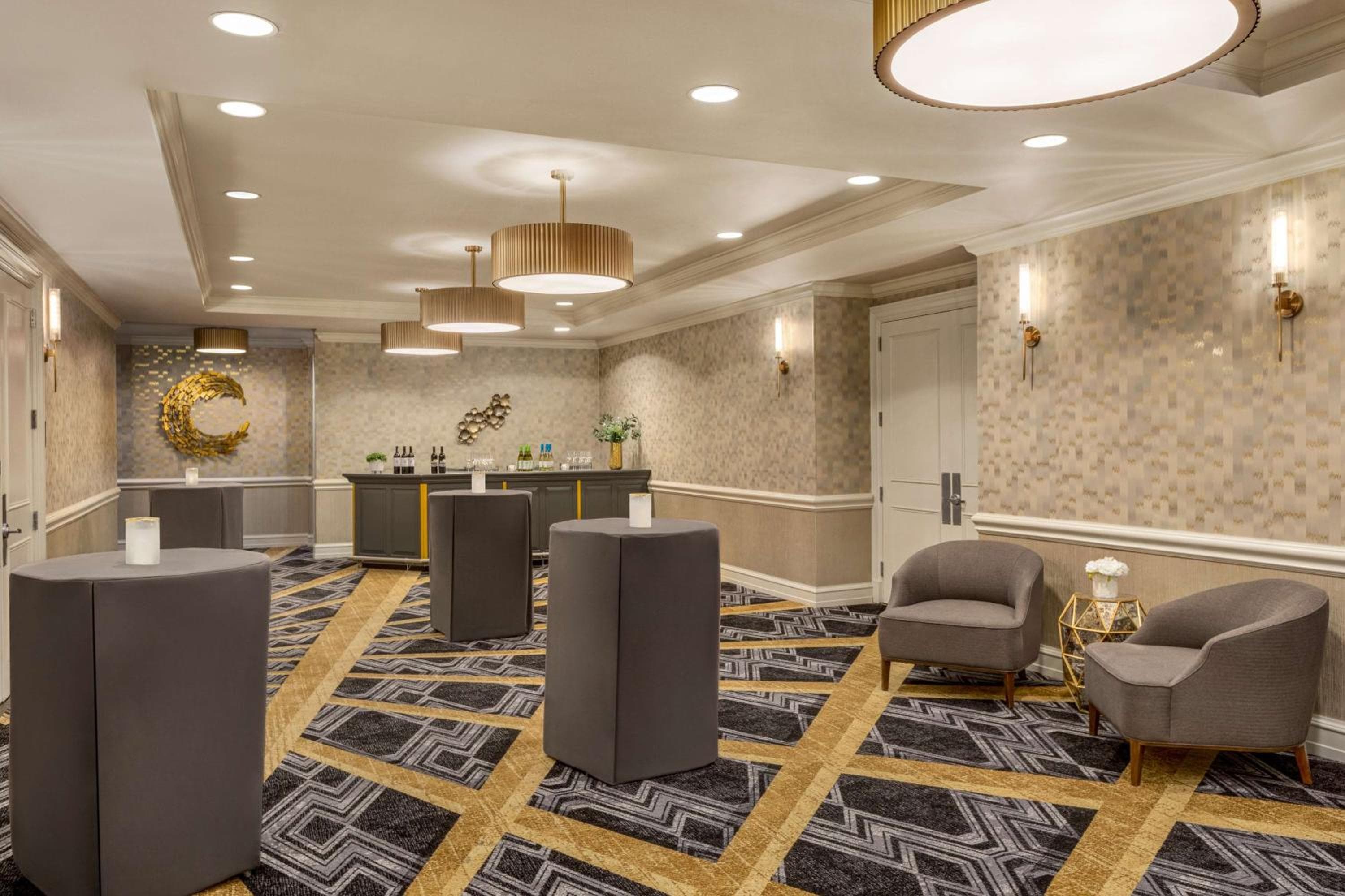 Martinique New York on Broadway, Curio Collection by Hilton — 23