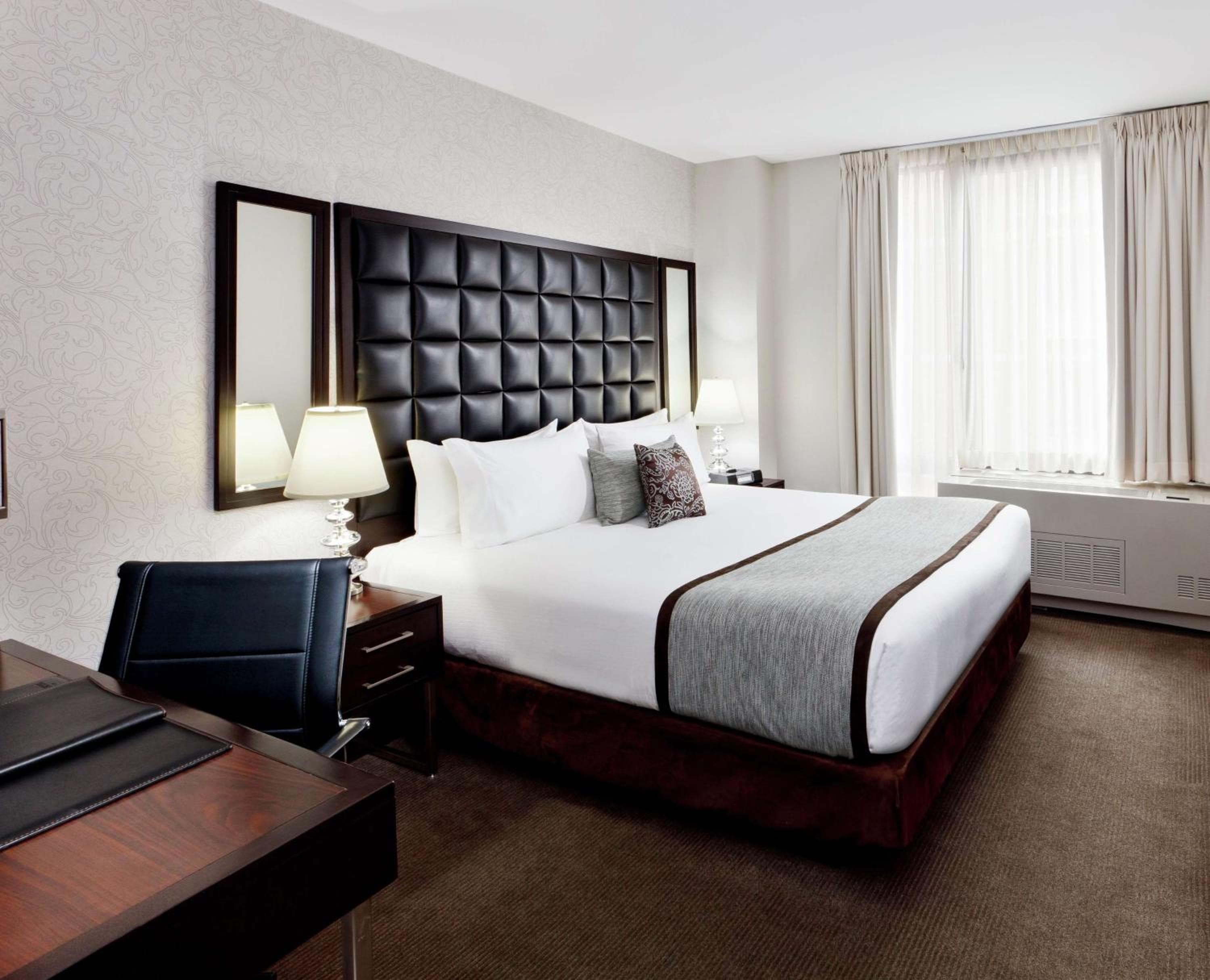 Distrikt Hotel New York City, Tapestry Collection by Hilton — 12