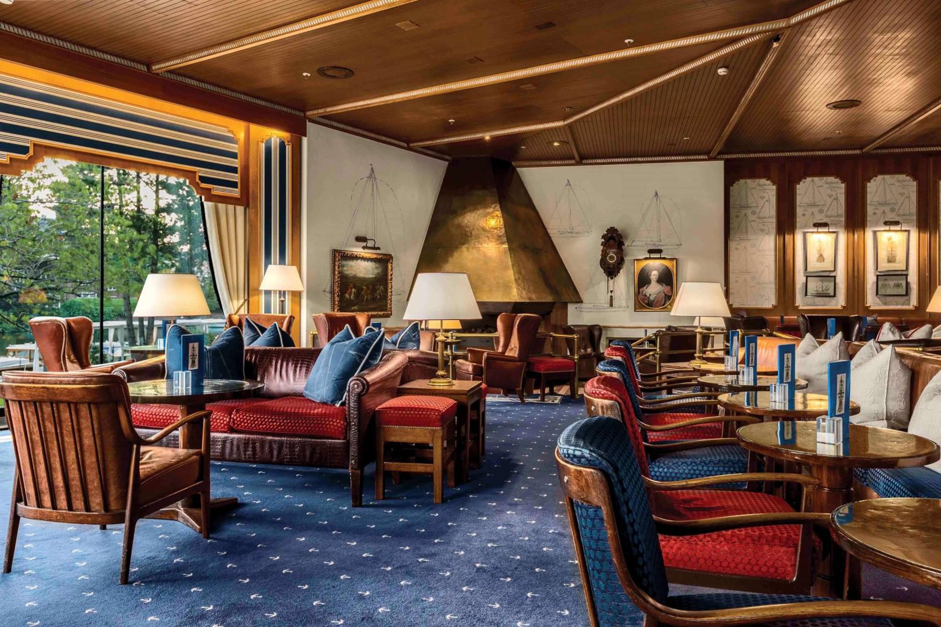 Hilton Amsterdam — 7