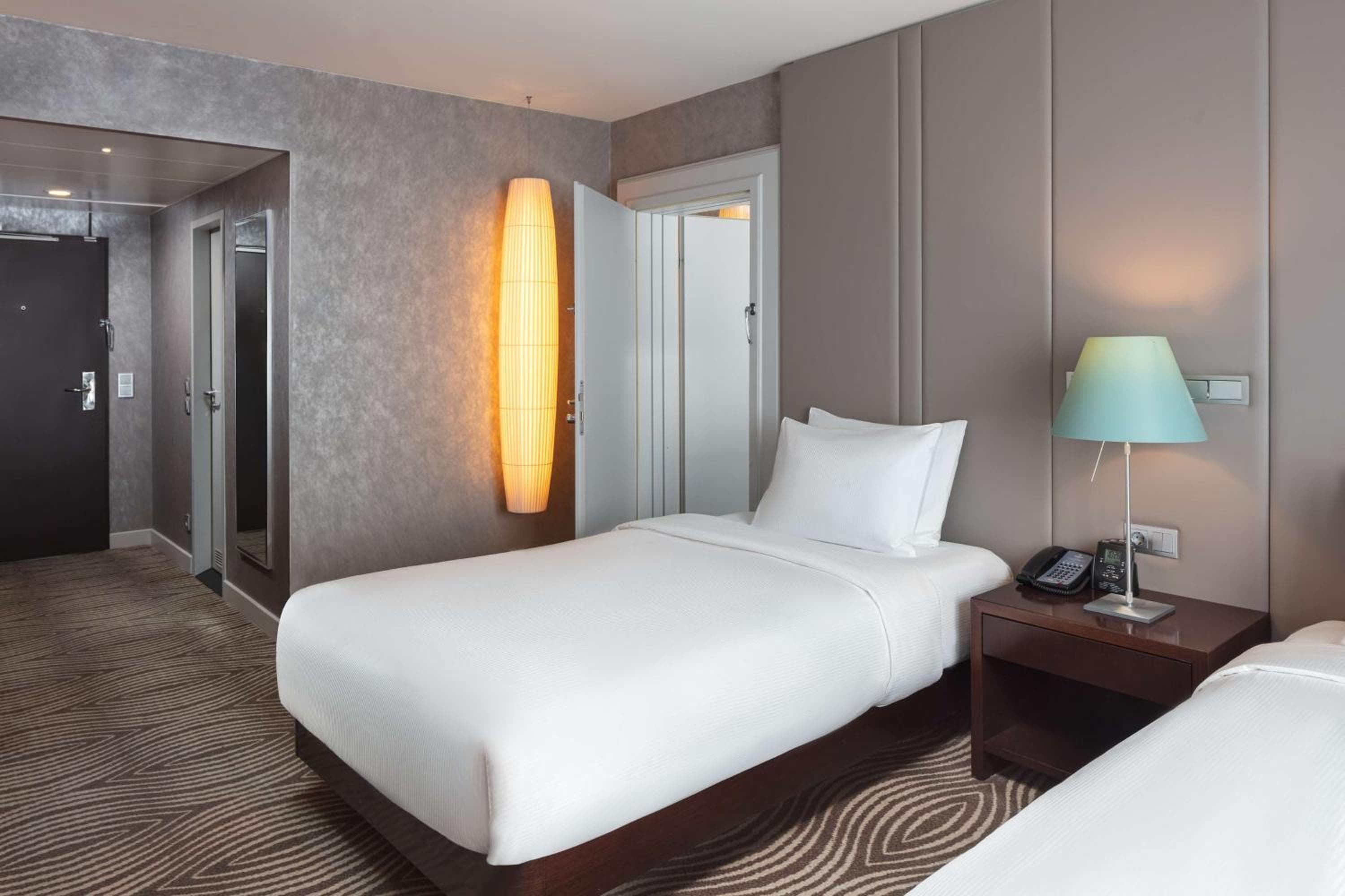 Hilton Berlin hotel, Anton-Wilhelm-Amo-Str. 30, Berlin, Germany — photo 126