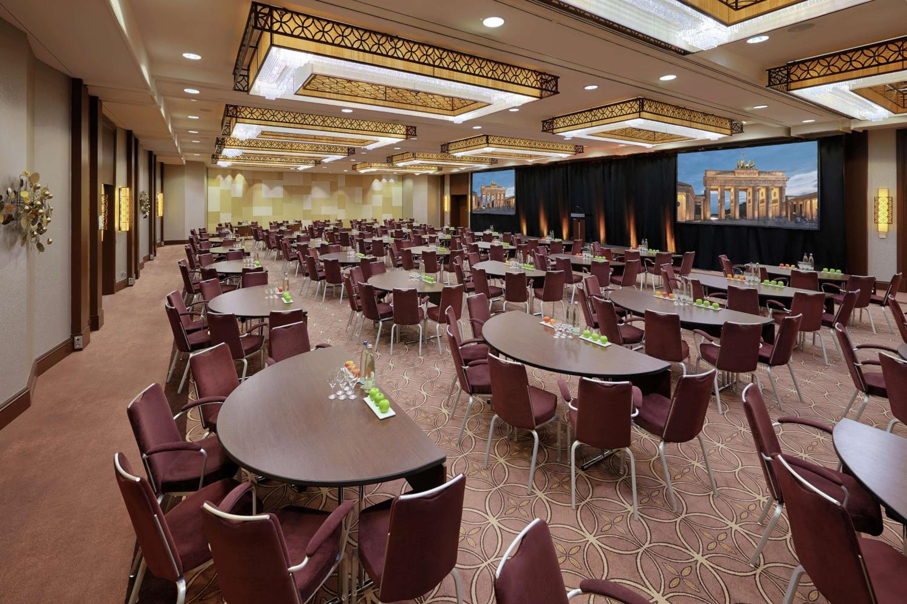 Hilton Berlin hotel, Anton-Wilhelm-Amo-Str. 30, Berlin, Germany — photo 36