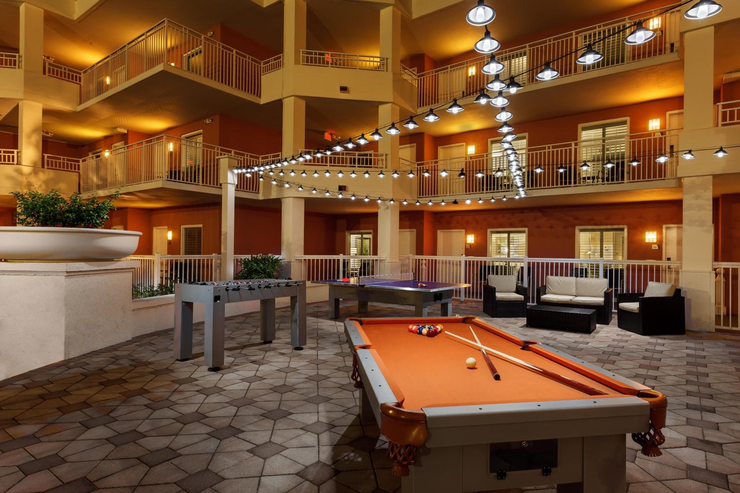 Embassy Suites by Hilton Orlando Lake Buena Vista Resort — 10