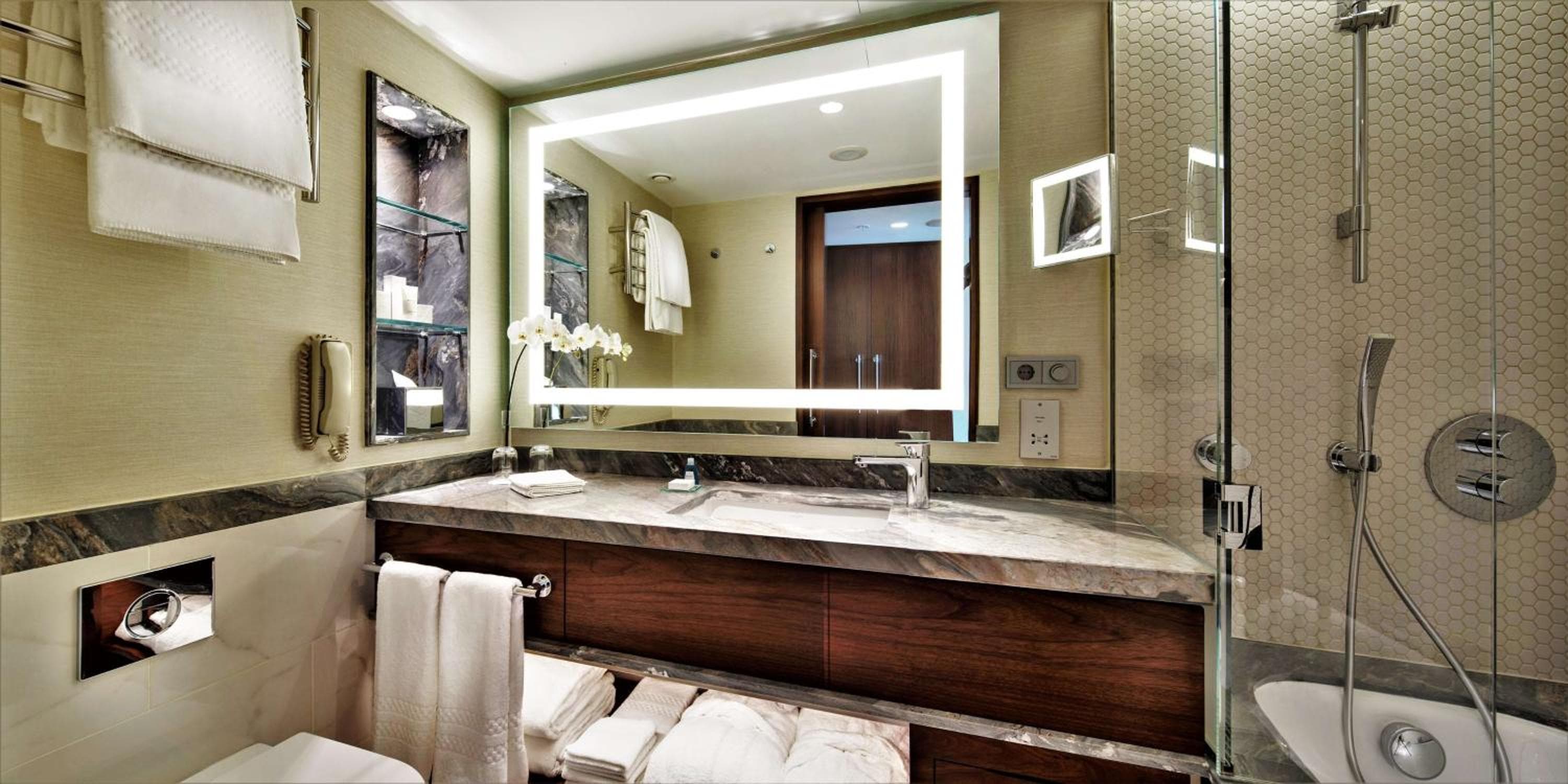 Conrad Istanbul Bosphorus hotel, Cihannuma Mahallesi Saray Caddesi No: 5 Besiktas, Istanbul, Turkey — photo 33