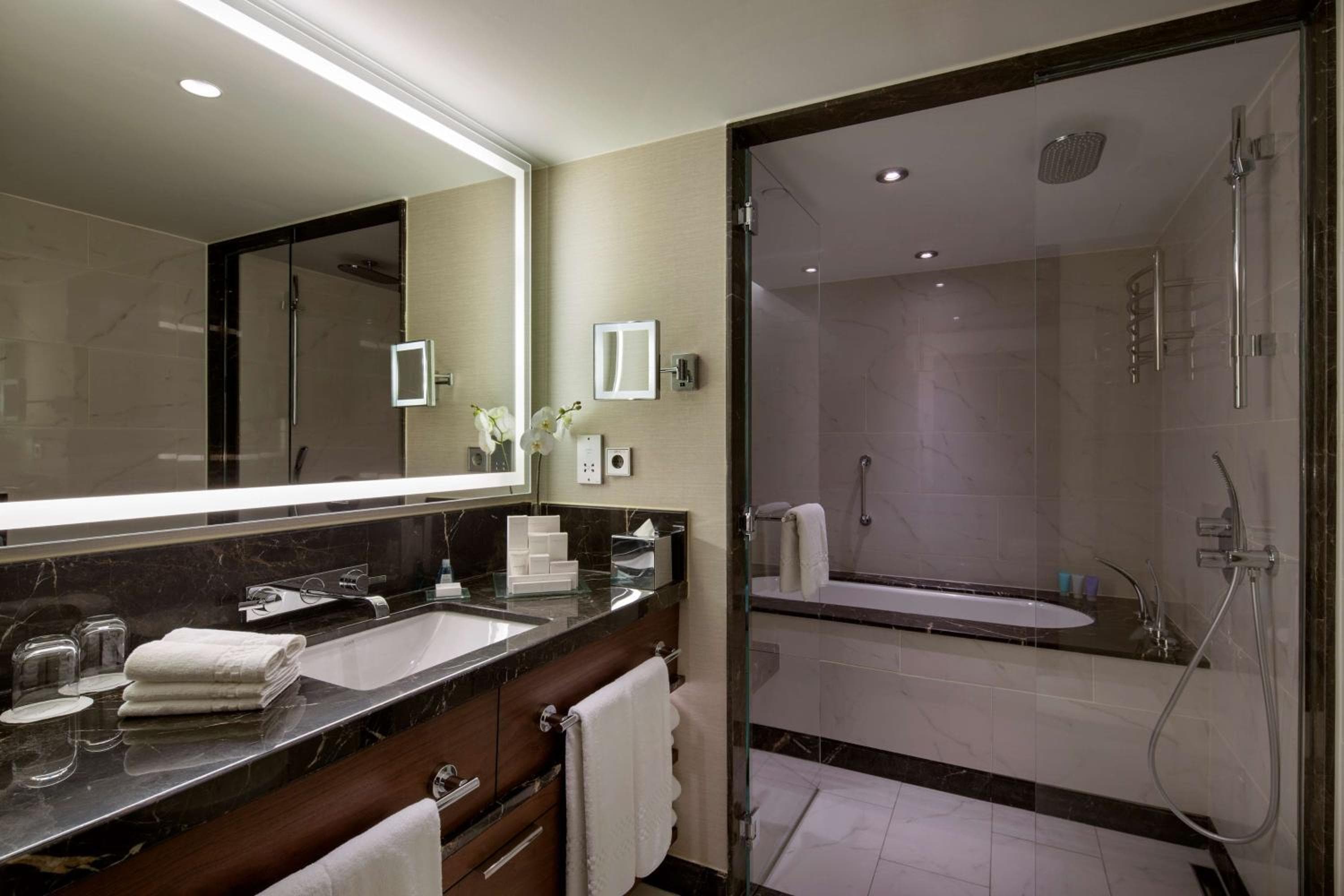 Conrad Istanbul Bosphorus hotel, Cihannuma Mahallesi Saray Caddesi No: 5 Besiktas, Istanbul, Turkey — photo 62