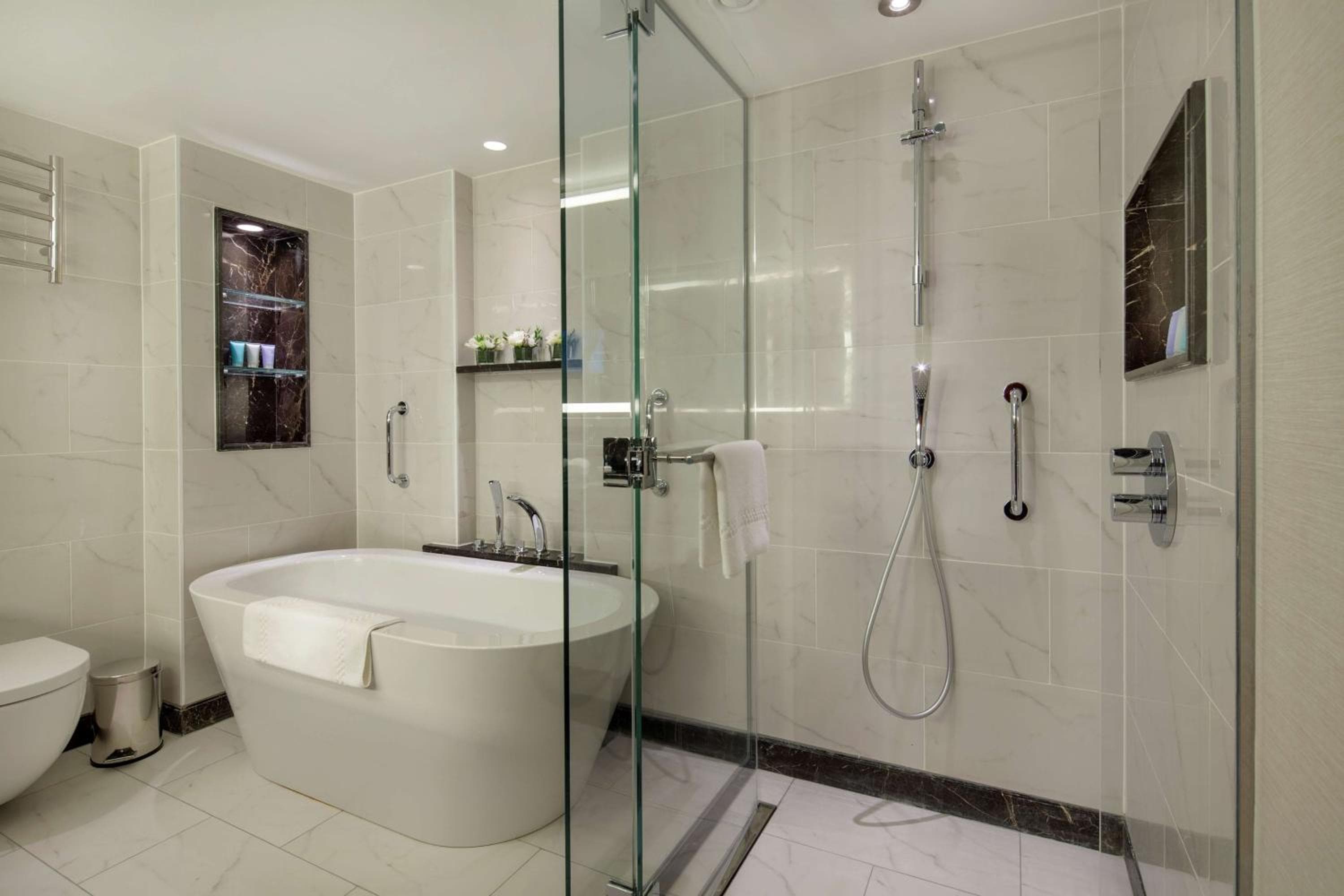 Conrad Istanbul Bosphorus hotel, Cihannuma Mahallesi Saray Caddesi No: 5 Besiktas, Istanbul, Turkey — photo 67