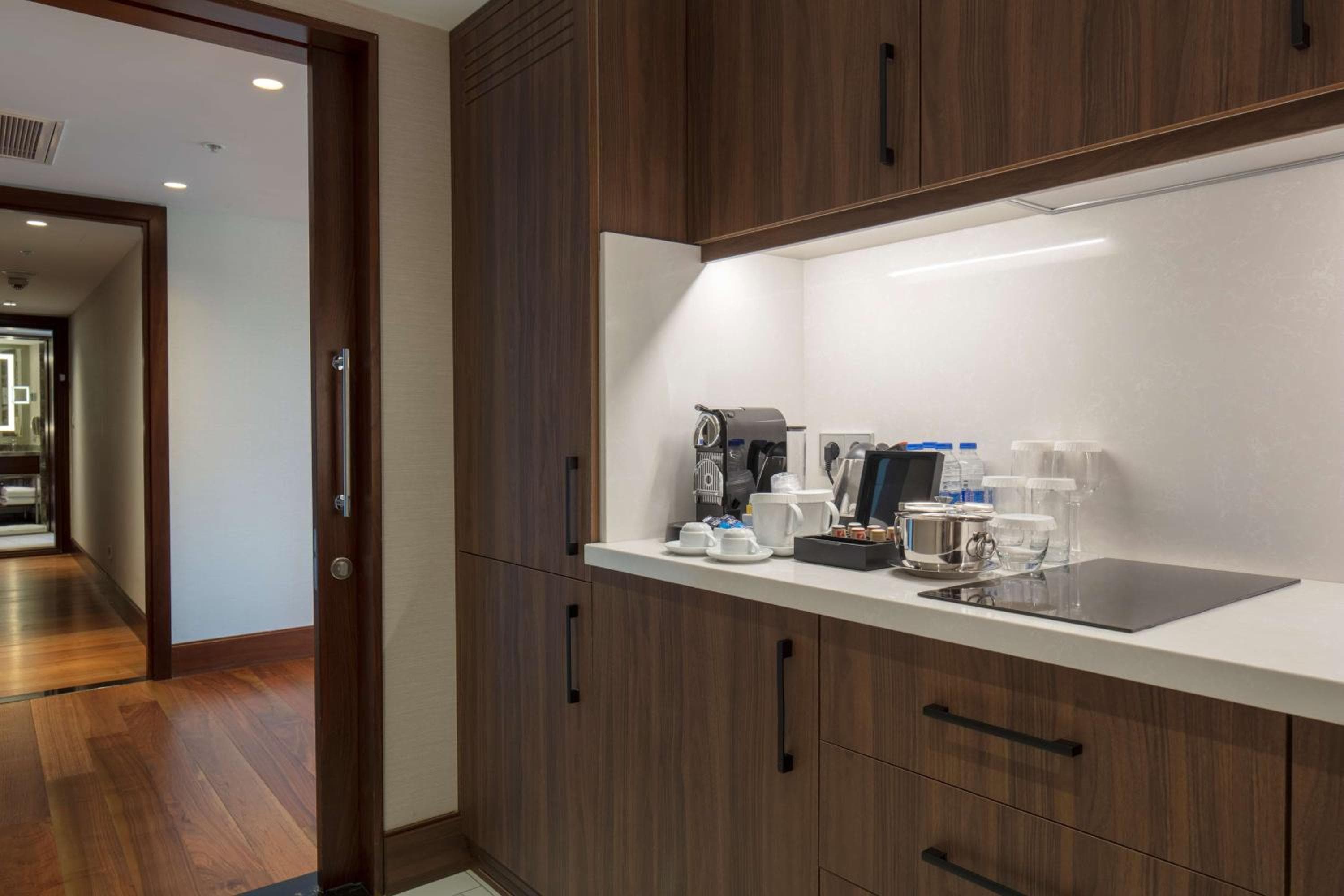 Conrad Istanbul Bosphorus hotel, Cihannuma Mahallesi Saray Caddesi No: 5 Besiktas, Istanbul, Turkey — photo 105