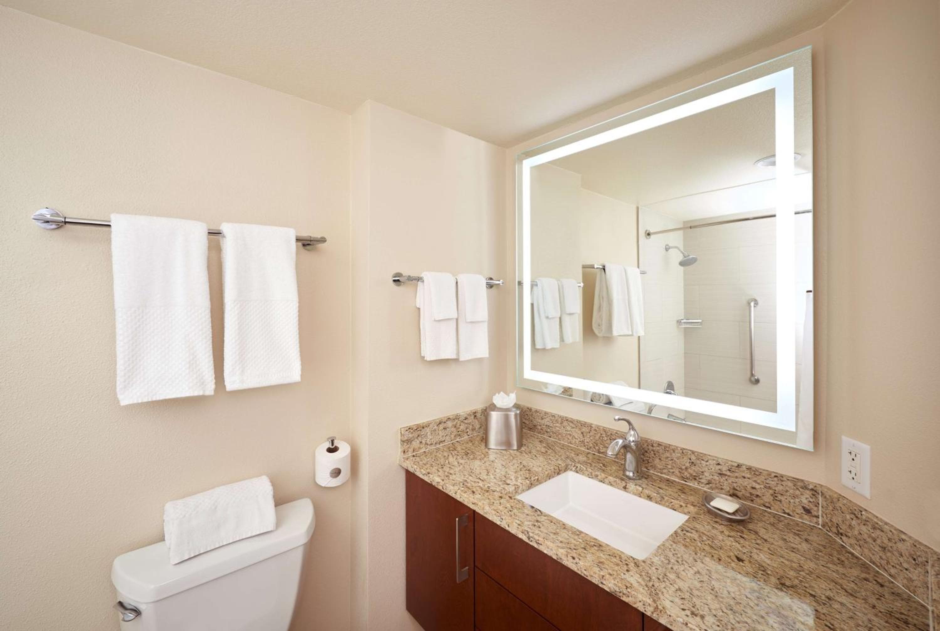Hilton Grand Vacations Club Paradise Las Vegas — 11