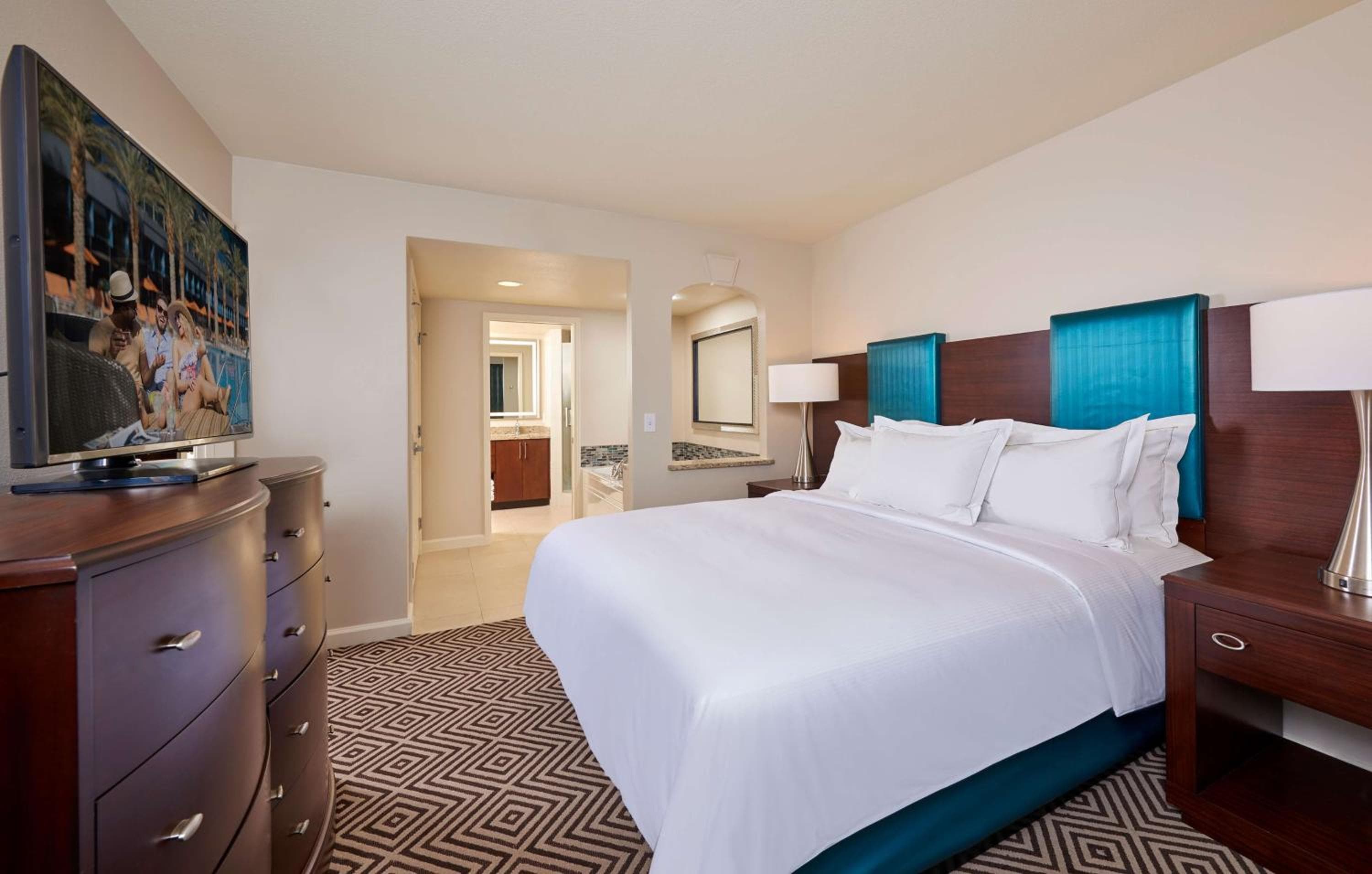 Hilton Grand Vacations Club Paradise Las Vegas — 7