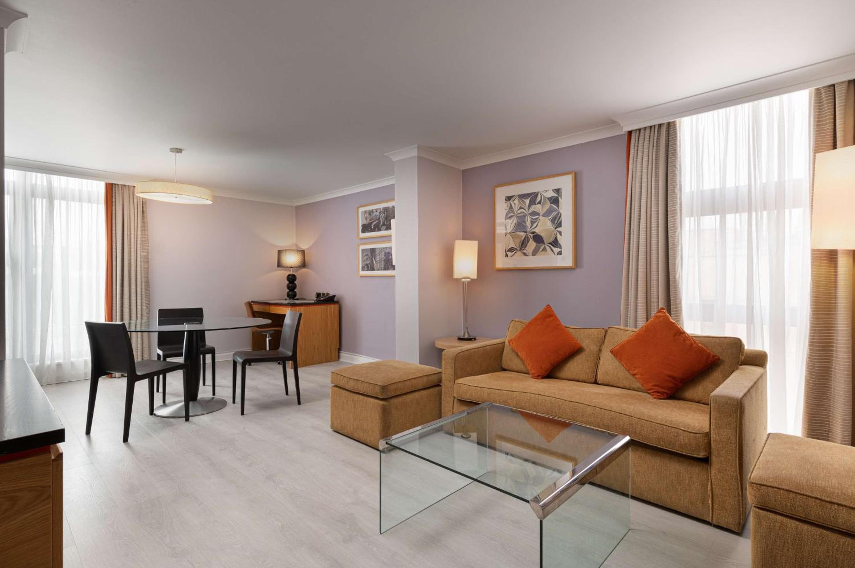Hilton London Kensington Hotel — 12