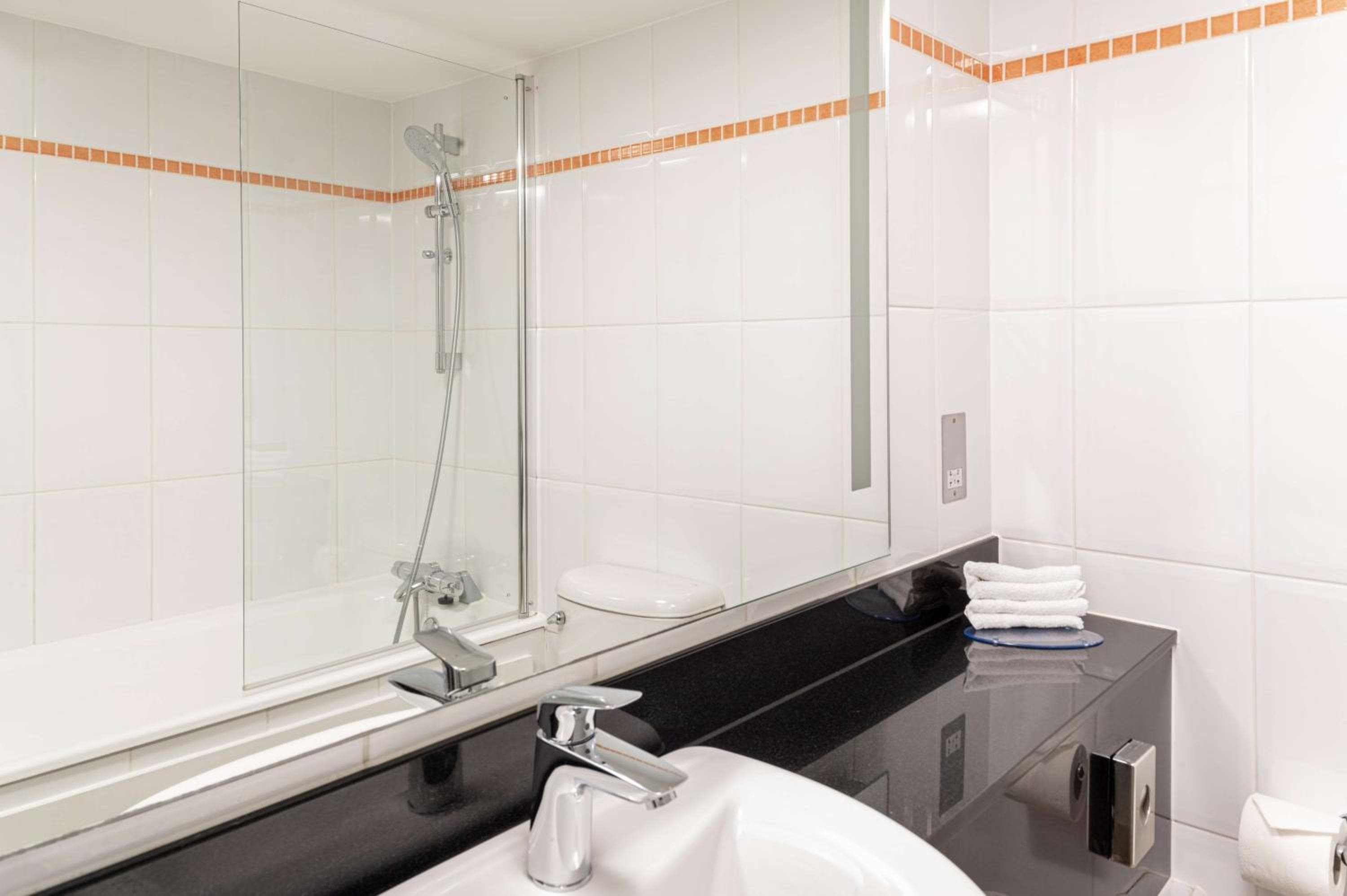 Hilton London Kensington Hotel — 24
