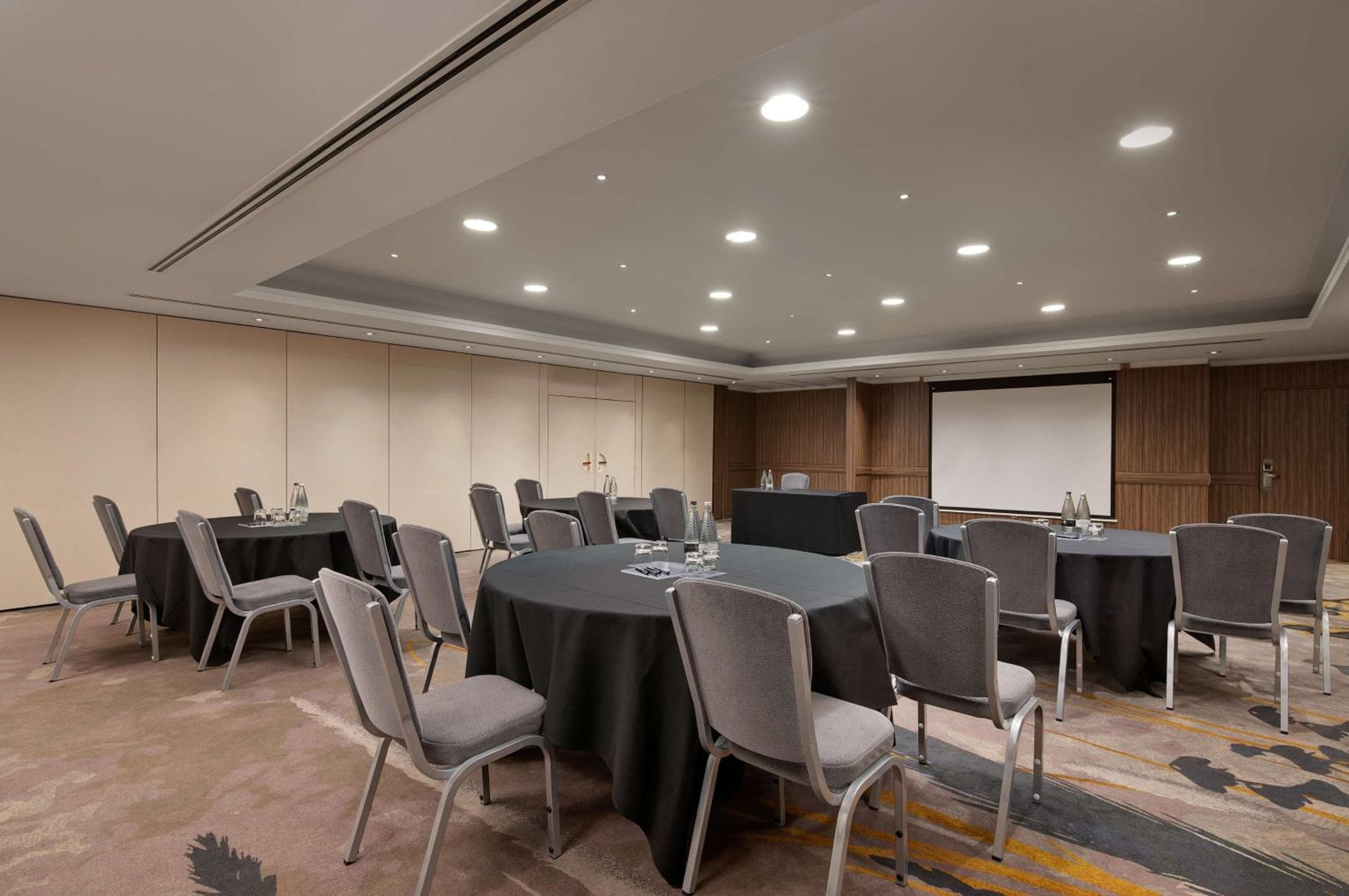 Hilton London Kensington Hotel — 28