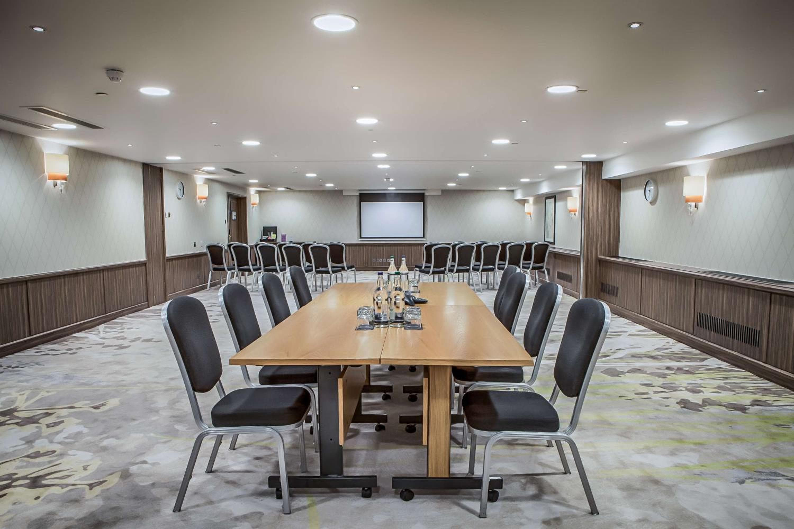 Hilton London Kensington Hotel — 4