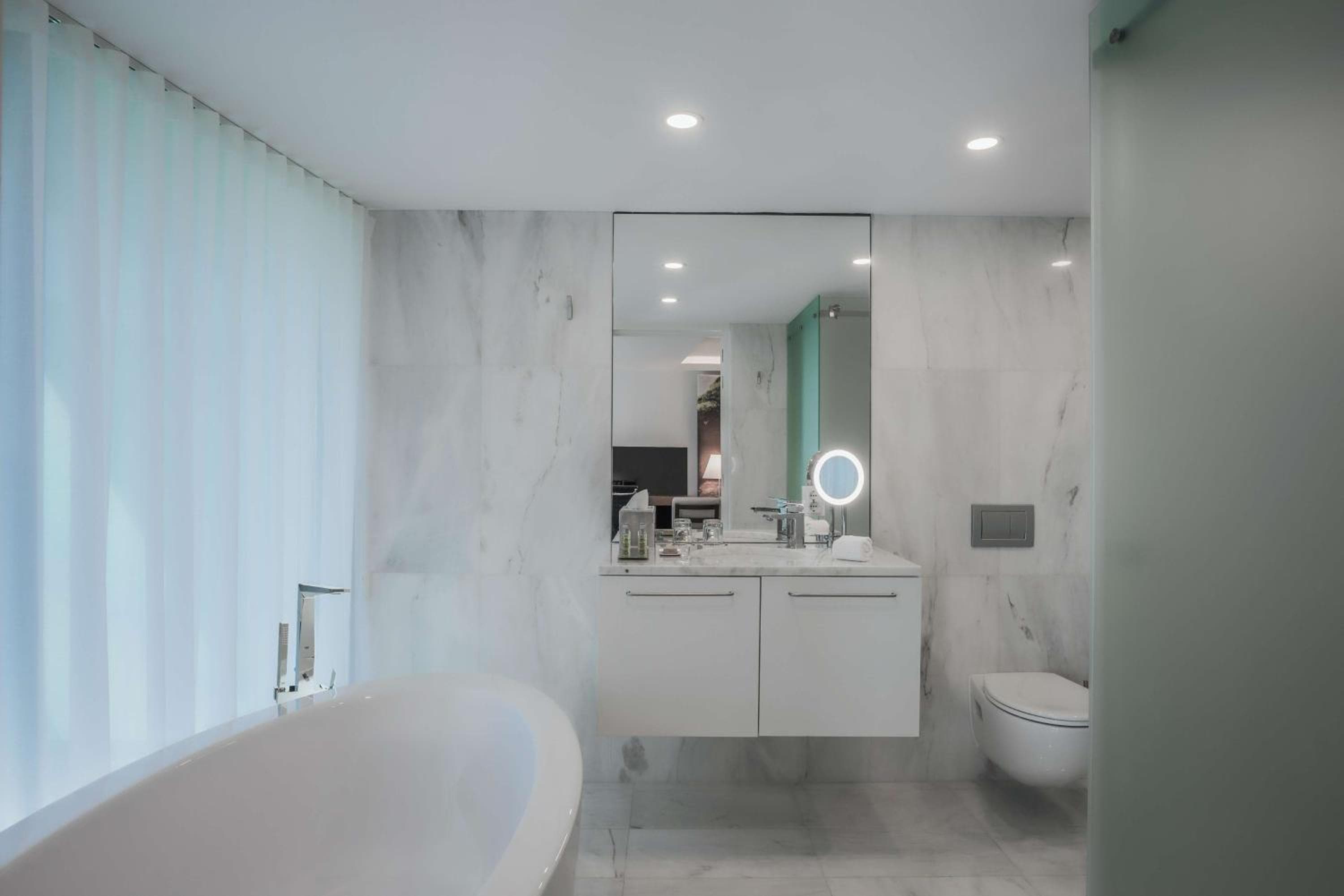 DoubleTree by Hilton Lisbon Fontana Park — 16