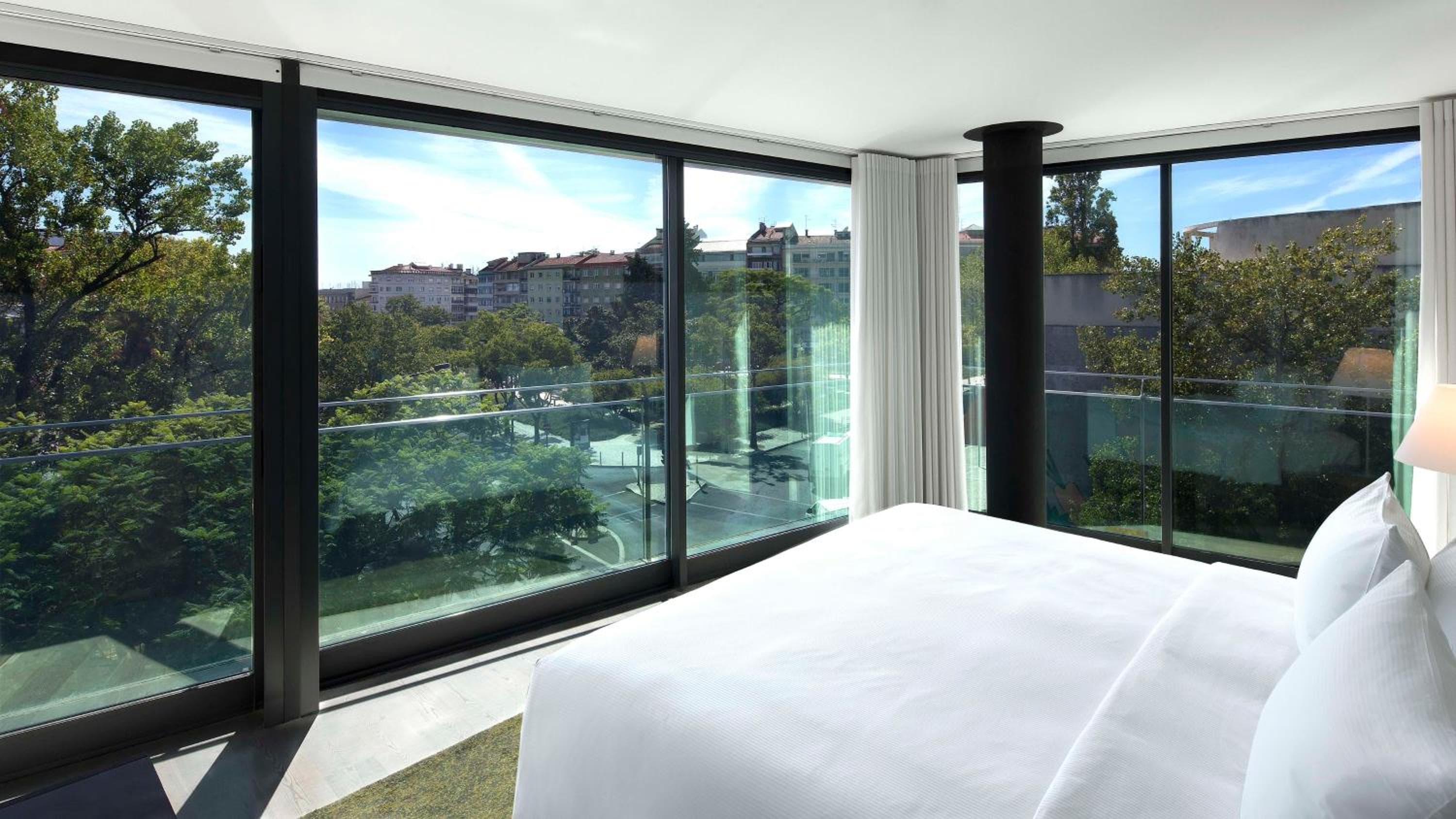 DoubleTree by Hilton Lisbon Fontana Park — 17
