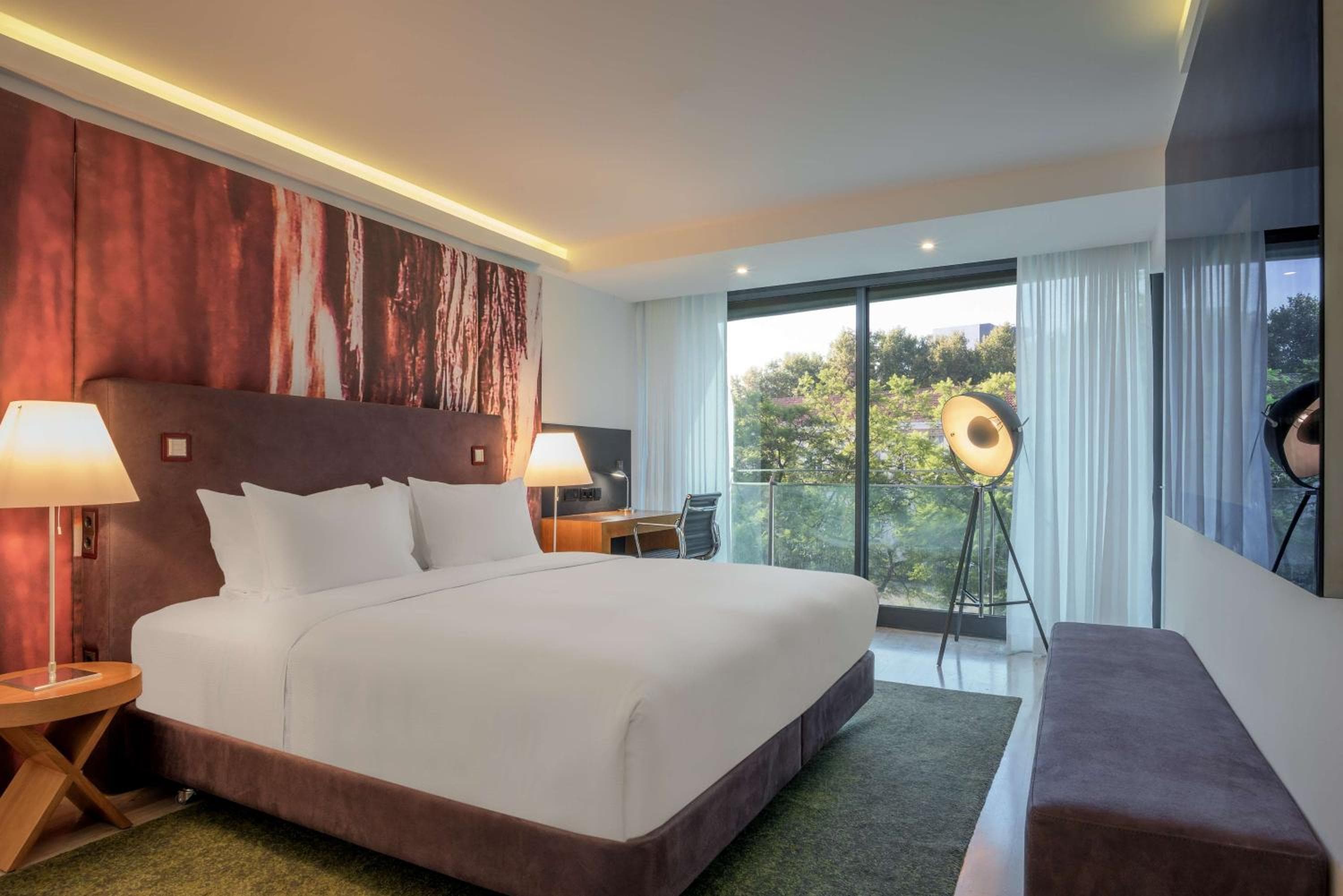 DoubleTree by Hilton Lisbon Fontana Park — 18