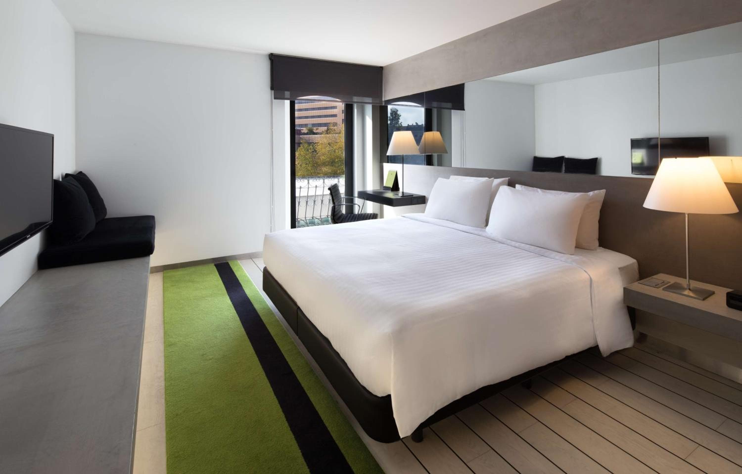 DoubleTree by Hilton Lisbon Fontana Park — 30