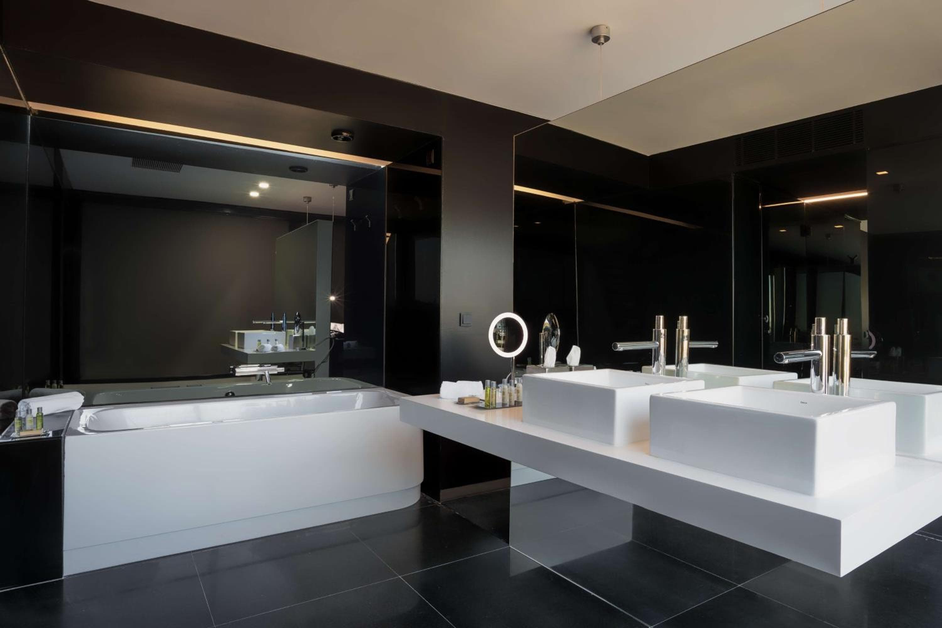 DoubleTree by Hilton Lisbon Fontana Park — 19