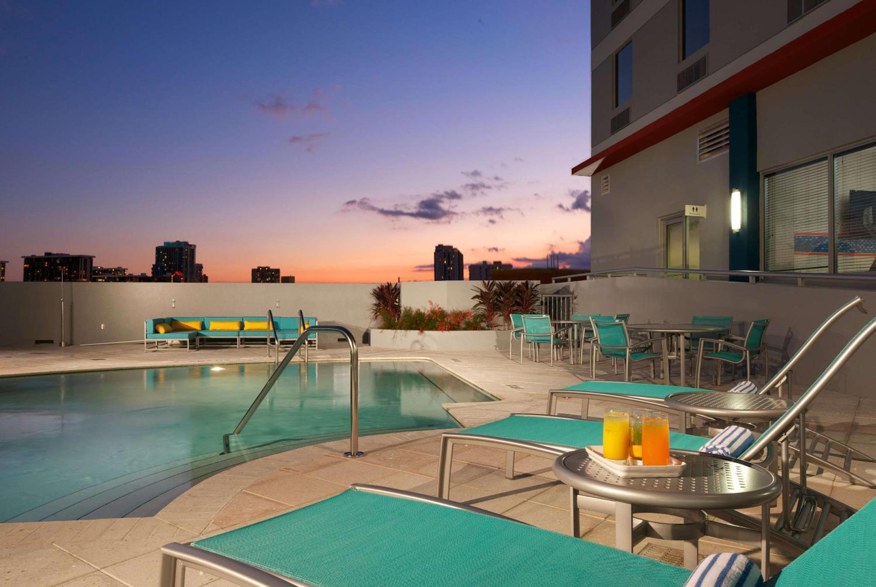 Hampton Inn & Suites by Hilton Miami Downtown/Brickell hotel, 50 Southwest 12th Street, Miami, United States — photo 9