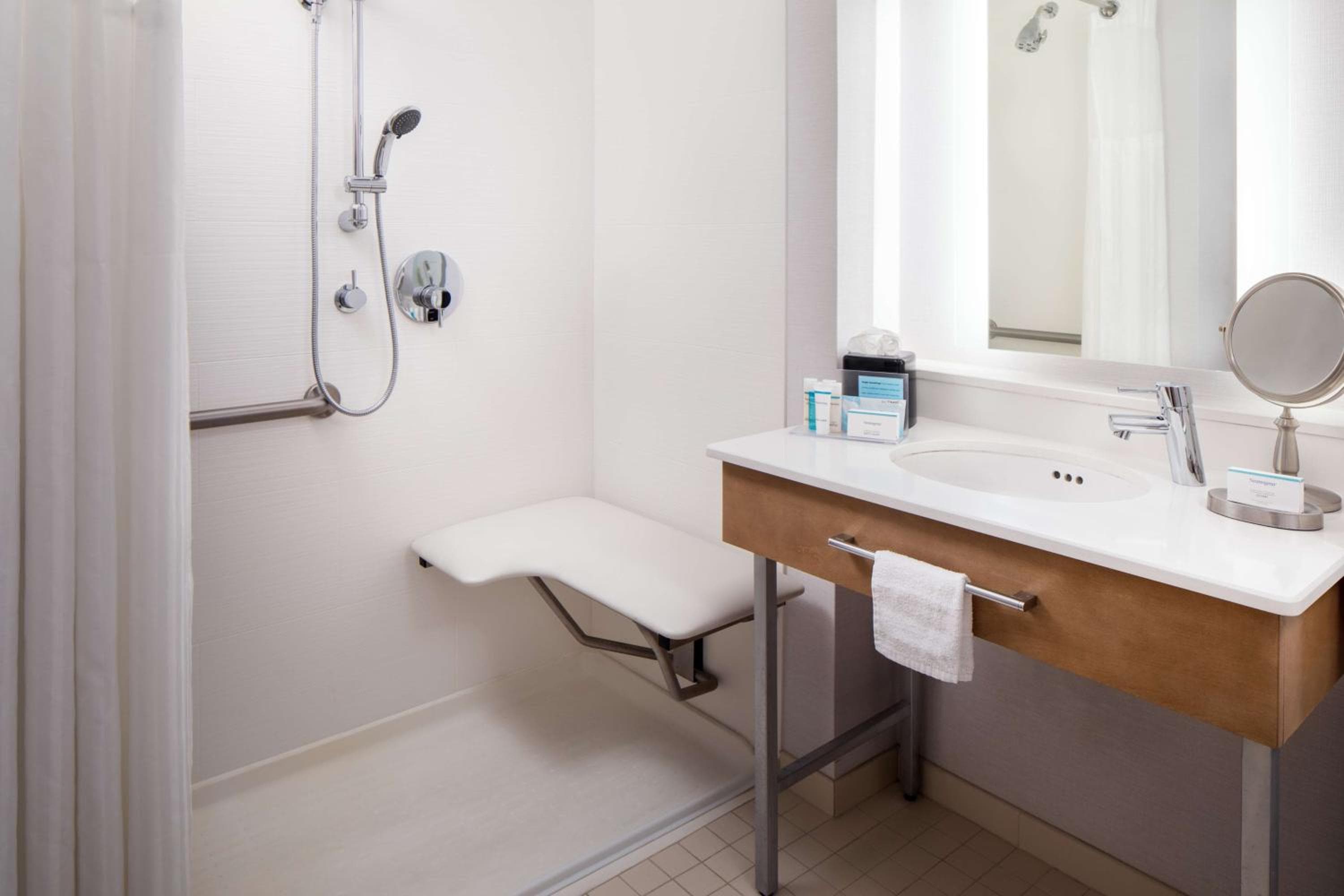 Hampton Inn & Suites by Hilton Miami Downtown/Brickell hotel, 50 Southwest 12th Street, Miami, United States — photo 16