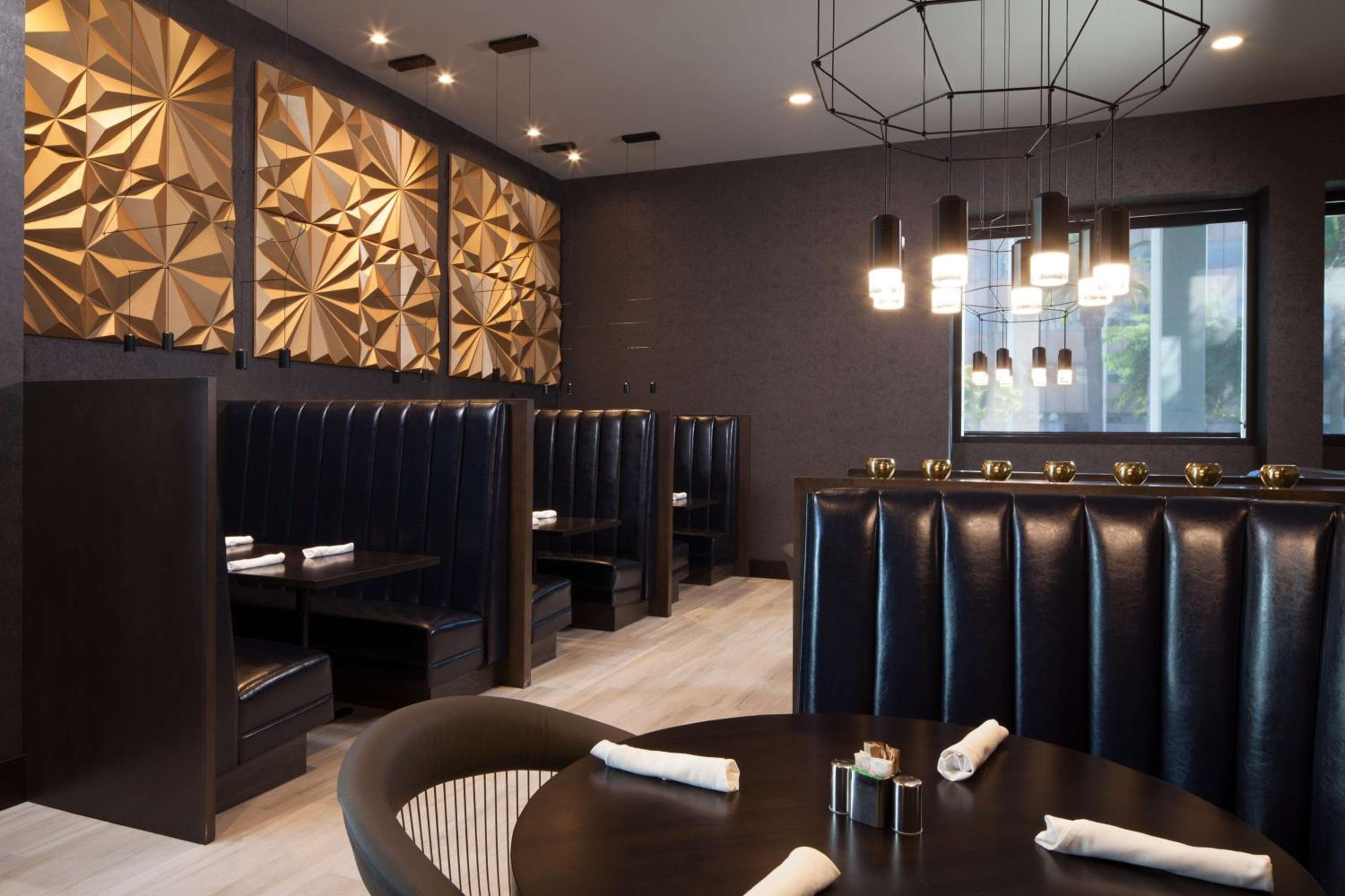 H Hotel Los Angeles, Curio Collection By Hilton — 30