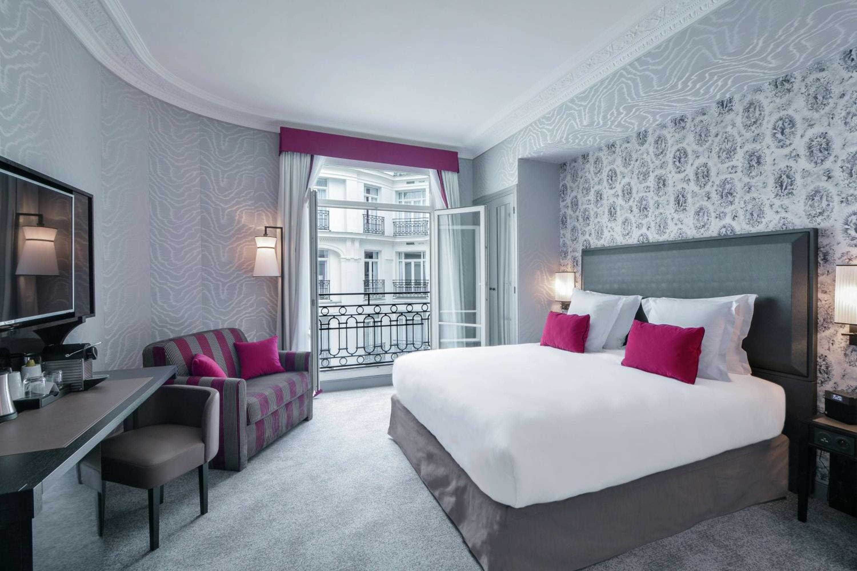 Maison Astor Paris, Curio Collection by Hilton — 24