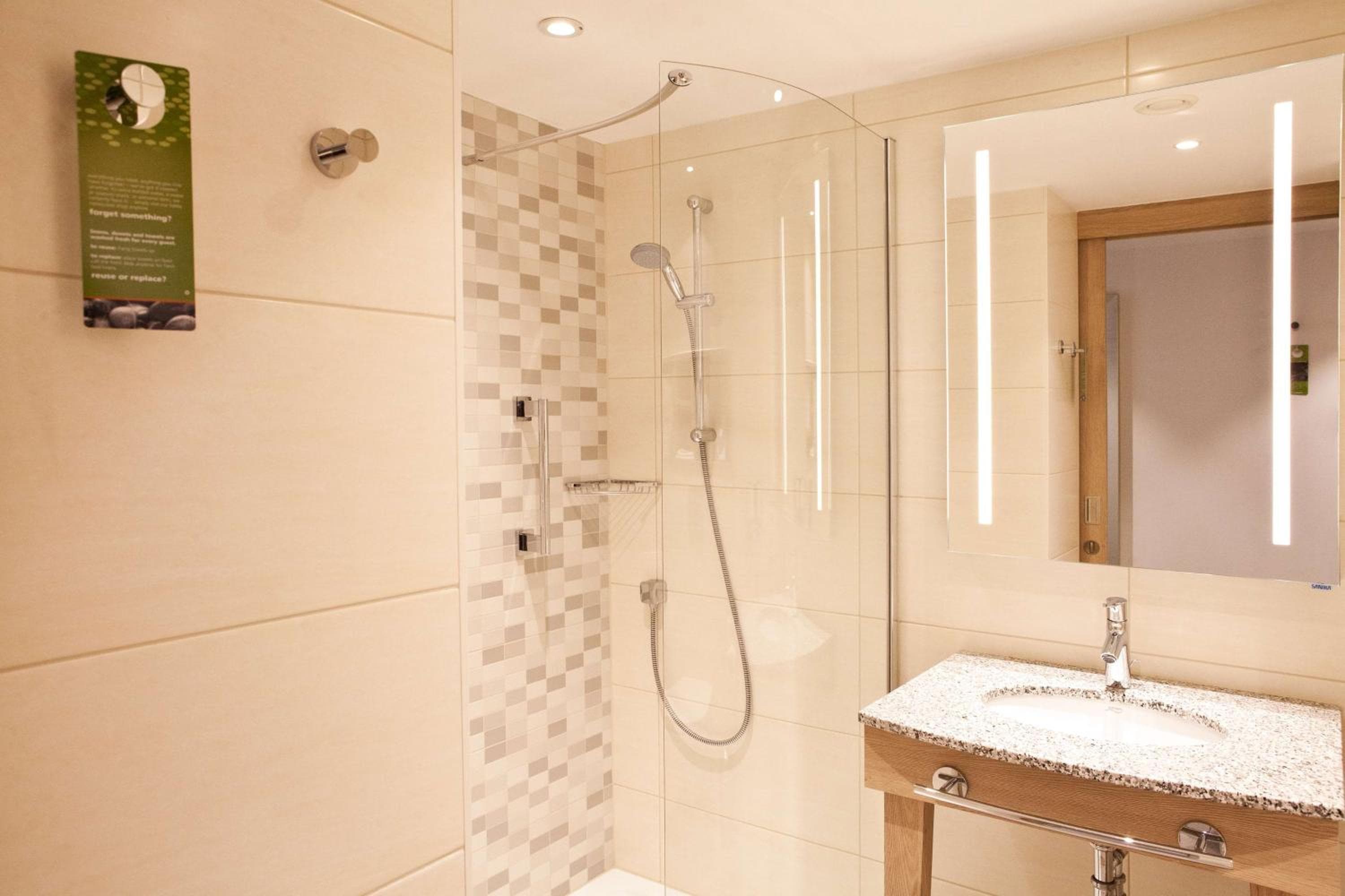 Hampton By Hilton Berlin City East Side Gallery hotel, Mildred-Harnack-Straße 15, Berlin, Germany — photo 10