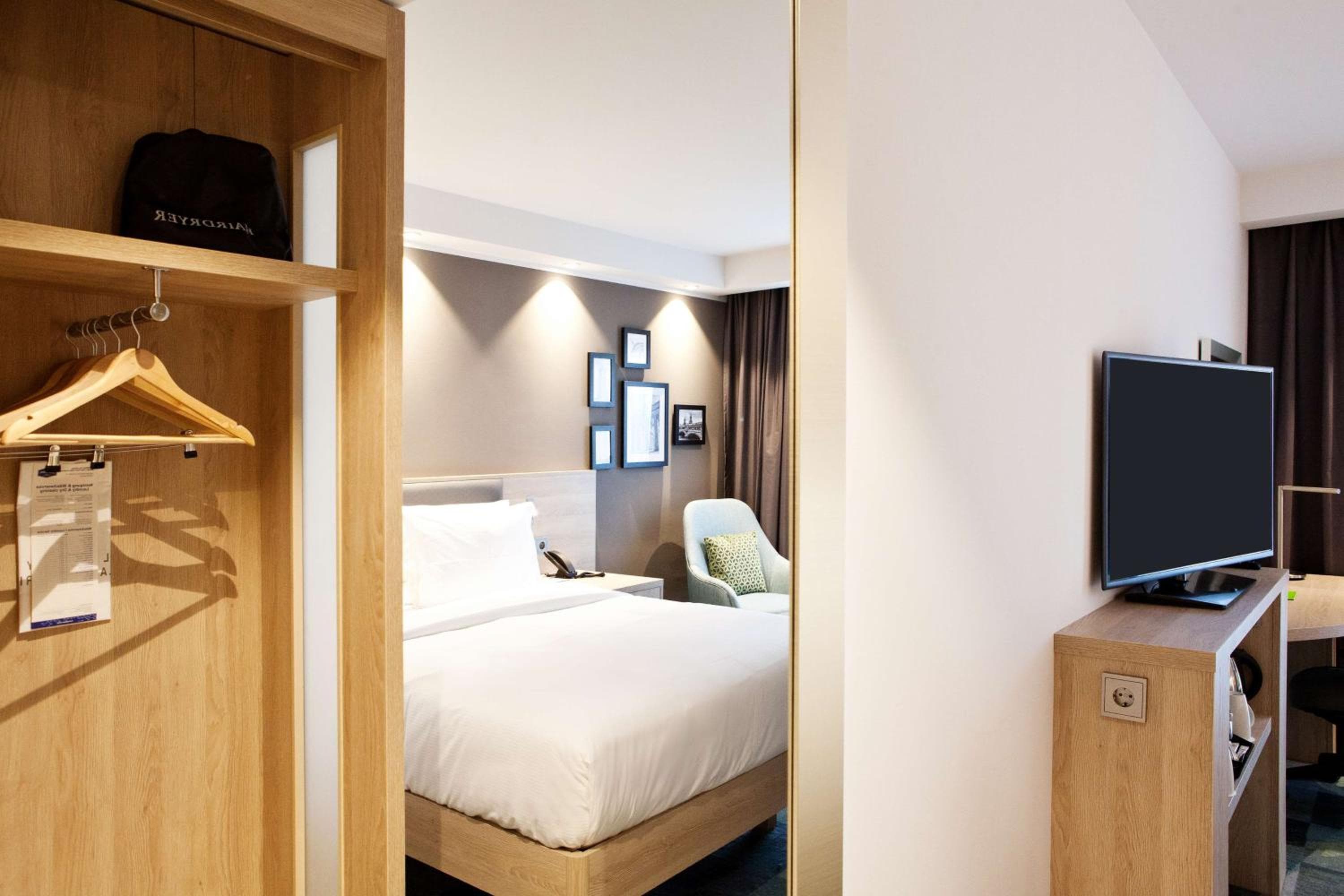 Hampton By Hilton Berlin City East Side Gallery hotel, Mildred-Harnack-Straße 15, Berlin, Germany — photo 11