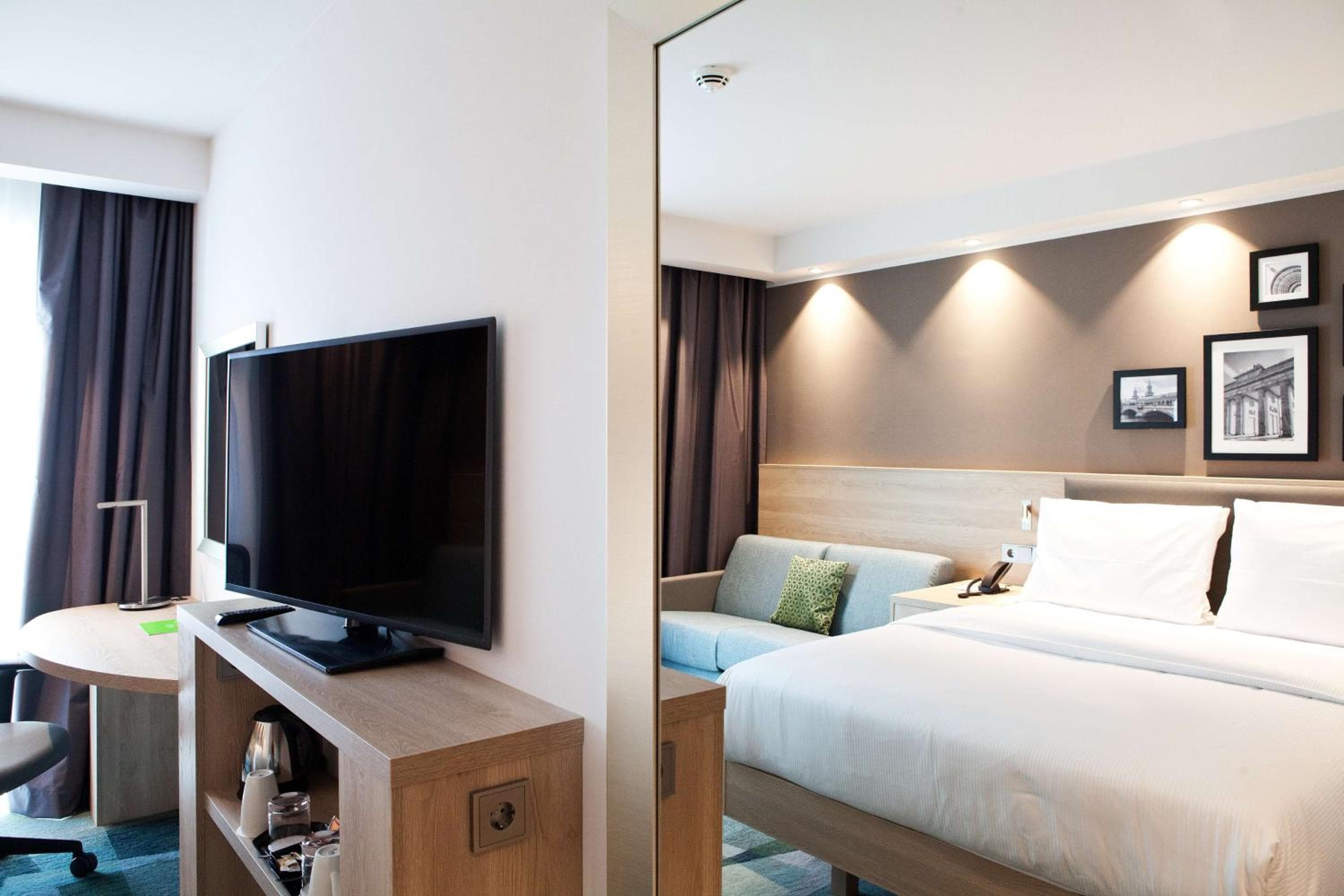 Hampton By Hilton Berlin City East Side Gallery hotel, Mildred-Harnack-Straße 15, Berlin, Germany — photo 12