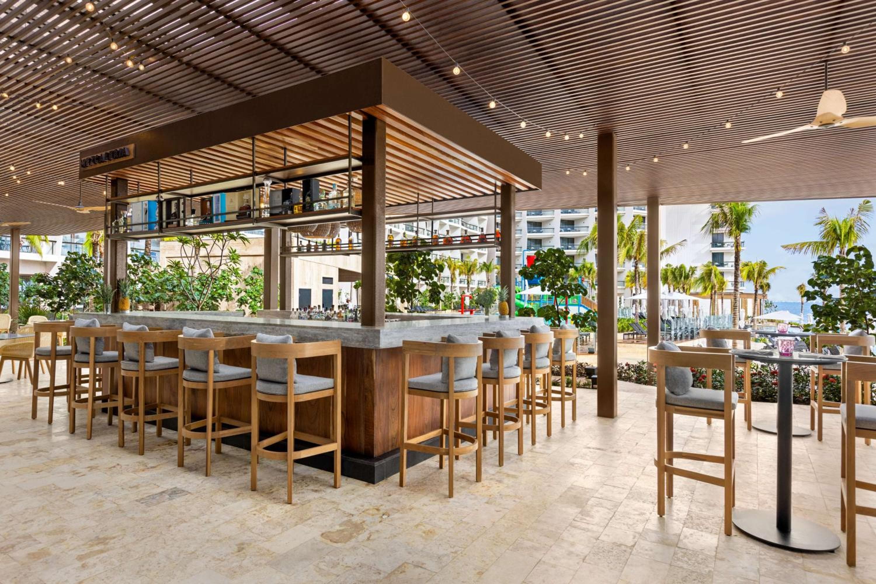 Hilton Cancun, an All-Inclusive Resort — 30